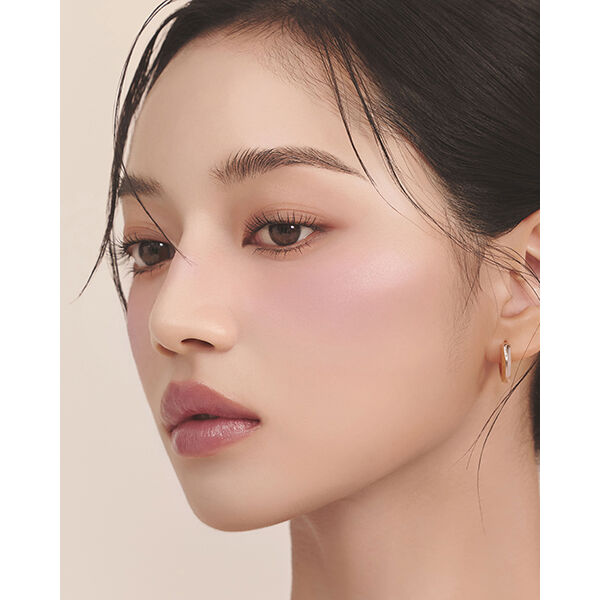  「DAISY DOLL by MARY QUANT パウダー ブラッシュ ブルーム 04 6.3g」|チーク|