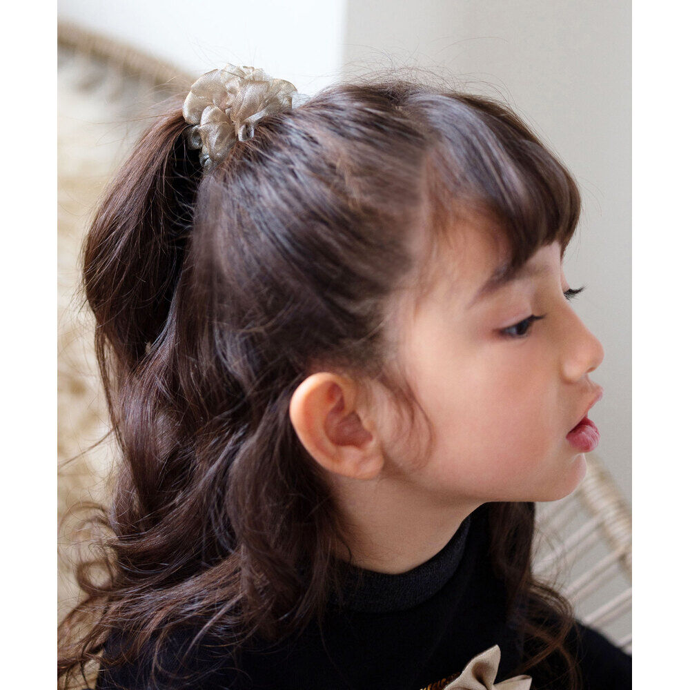 BACKYARD FAMILY「Rora シュシュ キッズ 通販 ローラ ふわふわ 髪飾り お団子 ヘアゴム ポニーテール 女の子」|ヘアゴム・シュシュ|ベージュ1