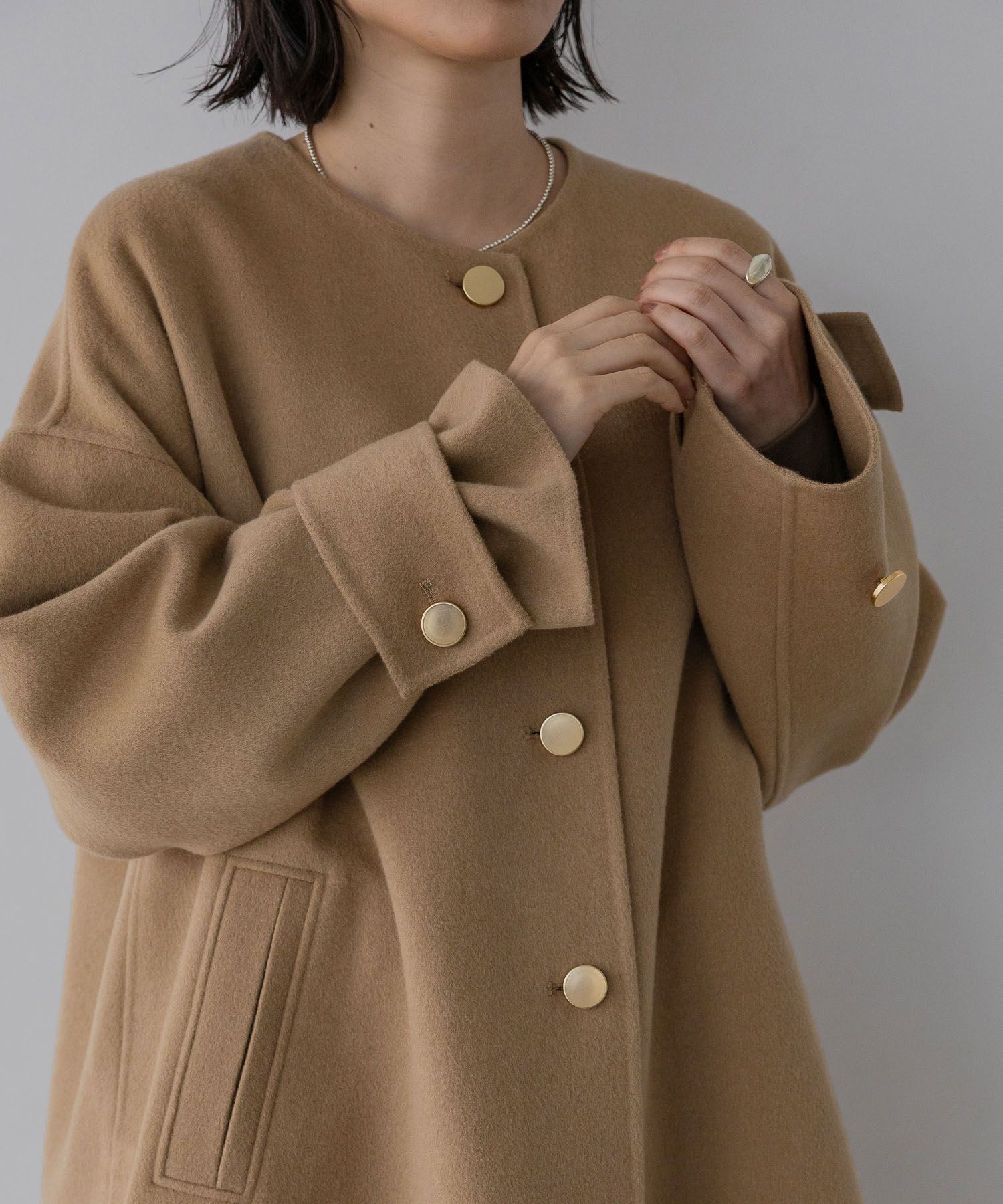 A part by 「【名品シリーズ】カシープノーカラーコート」|ノーカラーコート|