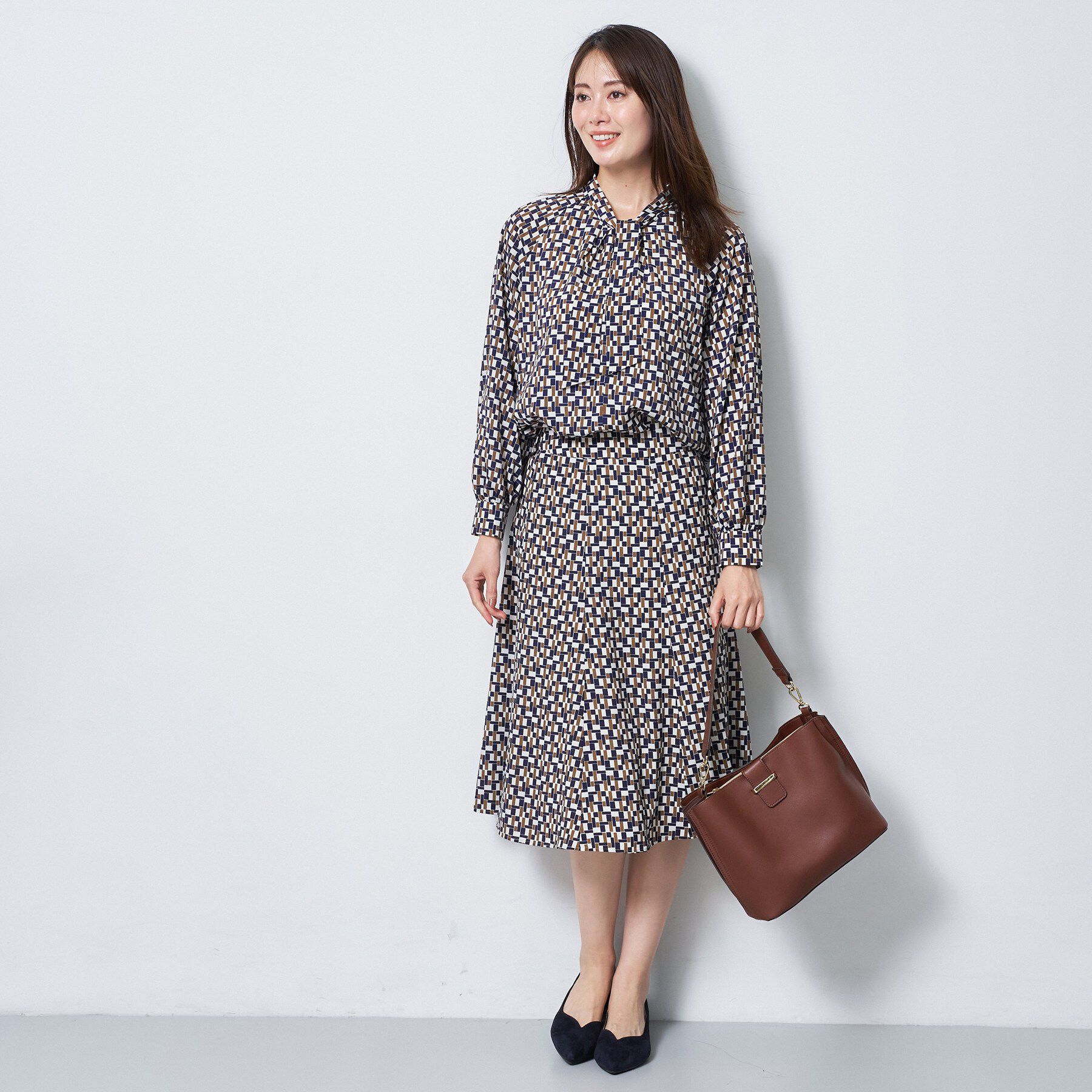 Reflect「【SS-4Lサイズ／セットアップ】幾何柄プリント ボウタイデザインブラウス」|シャツ・ブラウス|