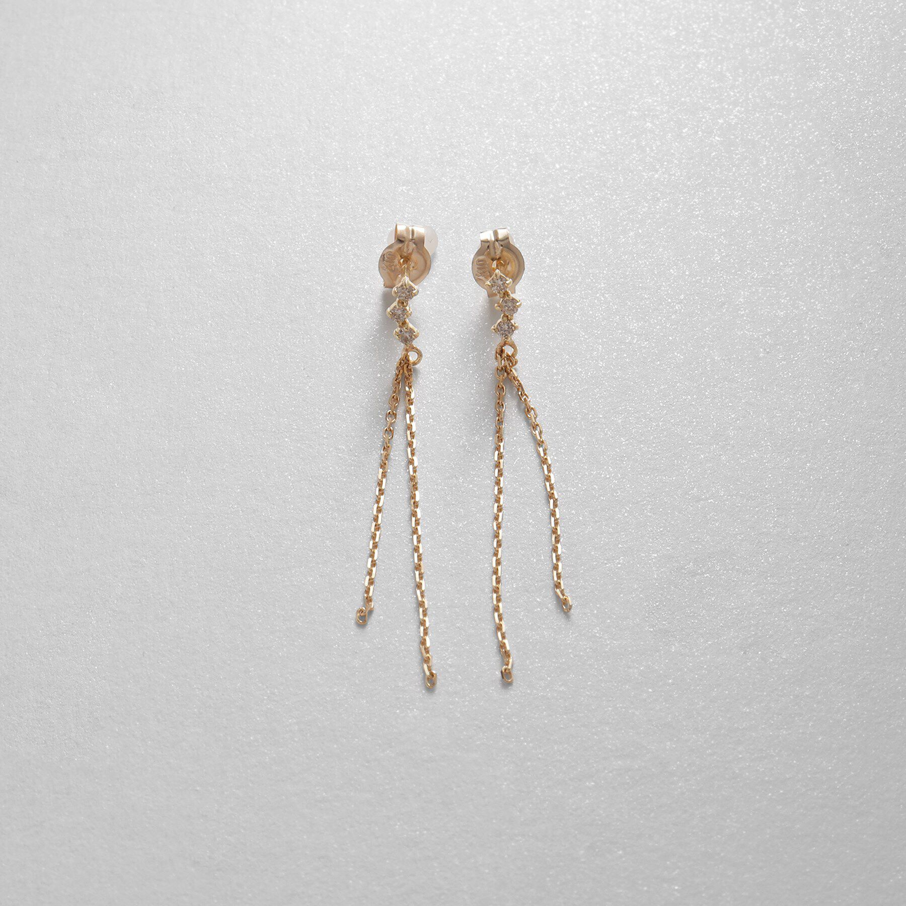 COCOSHNIK「K10ダイヤモンド フリンジチェーン スタッドピアス」|ピアス|