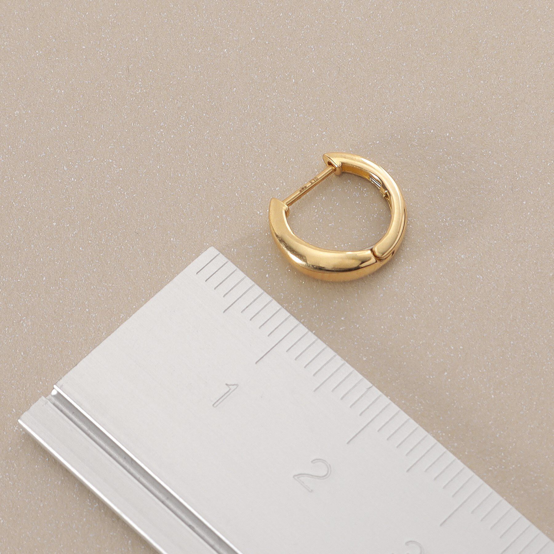 COCOSHNIK「K18月甲 ワンタッチピアス」|ピアス|