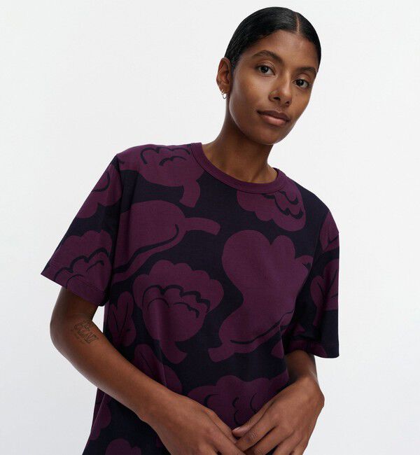 Marimekko「Skenaario Kukasta kukkaan Tシャツ」|シャツ・ブラウス|