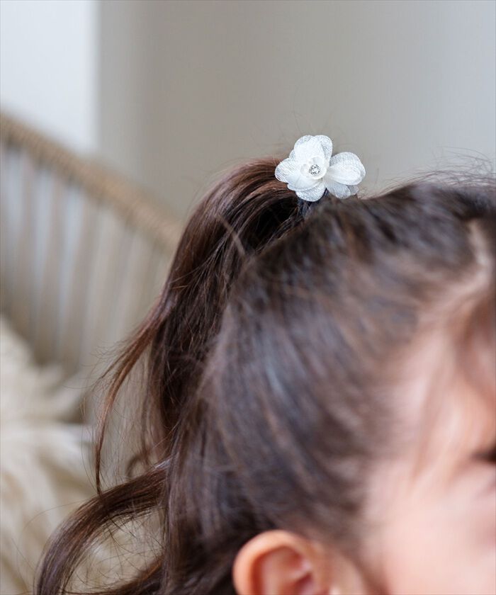 BACKYARD FAMILY「ヘアゴム キッズ 花 通販 Rora ローラ スノーフラワー 髪ゴム 髪飾り 髪どめ 髪留め」|ヘアゴム・シュシュ|