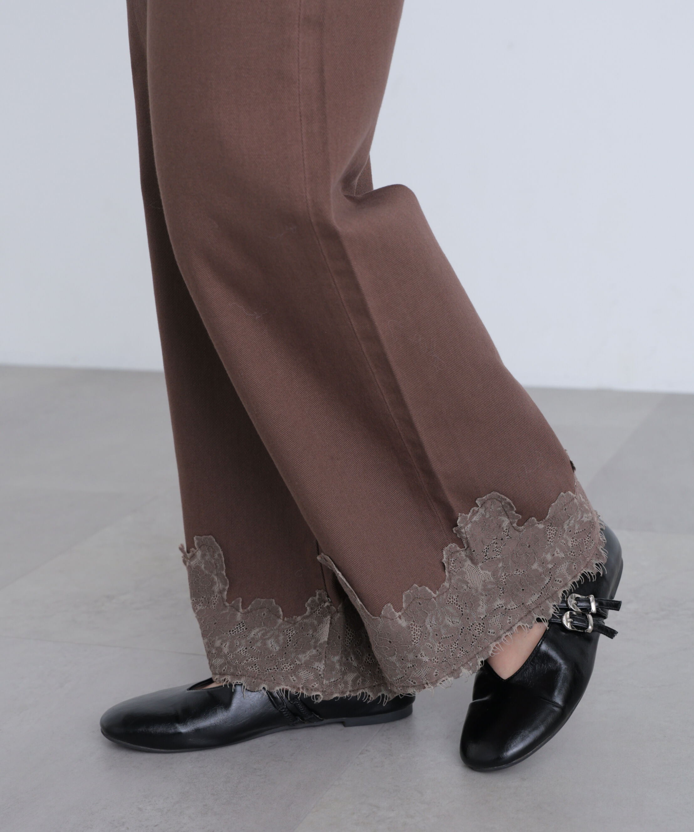  「[低身長サイズ/Sシリーズ]ベーシックワイド裾レースデニムパンツ」|その他|