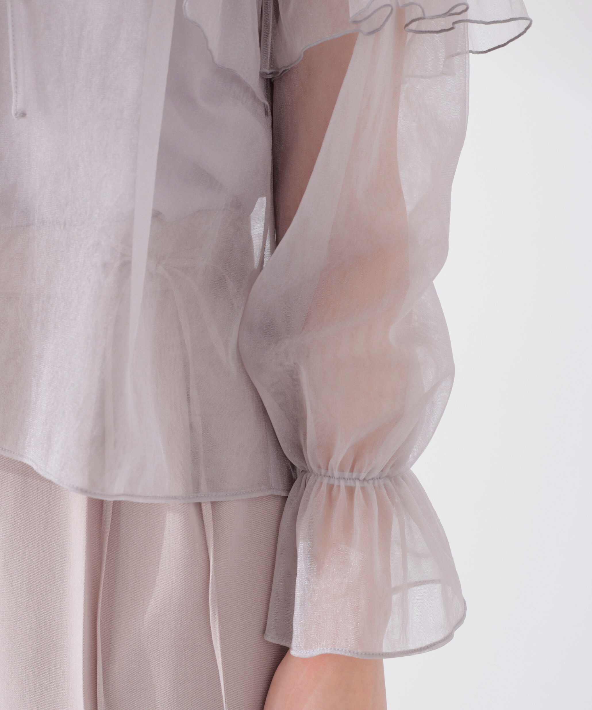PROPORTION BODY DRESSING「チュールラッフルブラウス　26SS」|シャツ・ブラウス|
