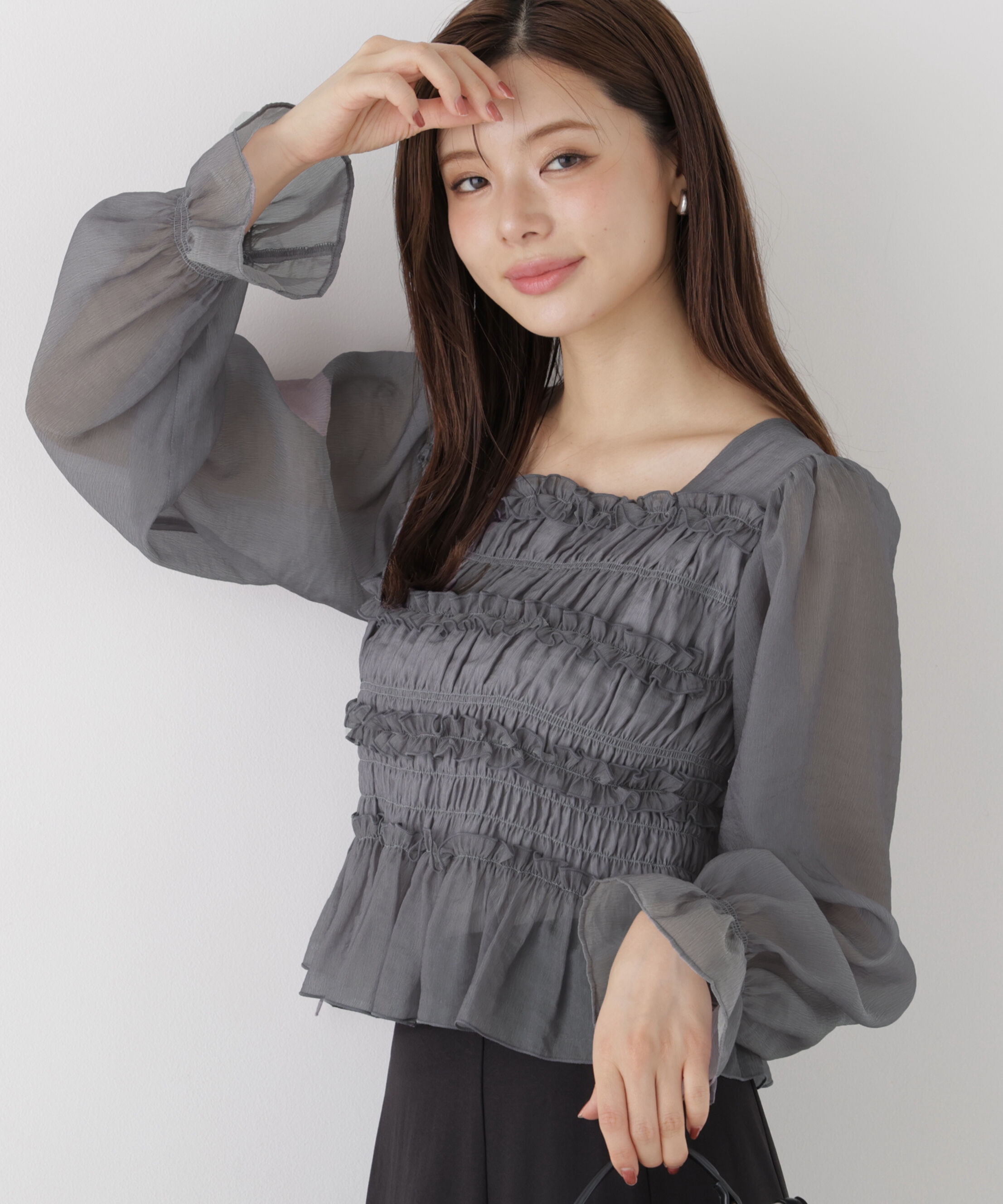 PROPORTION BODY DRESSING「＜a/mie＞シャーリングフリルキャンディースリーブブラウス」|シャツ・ブラウス|
