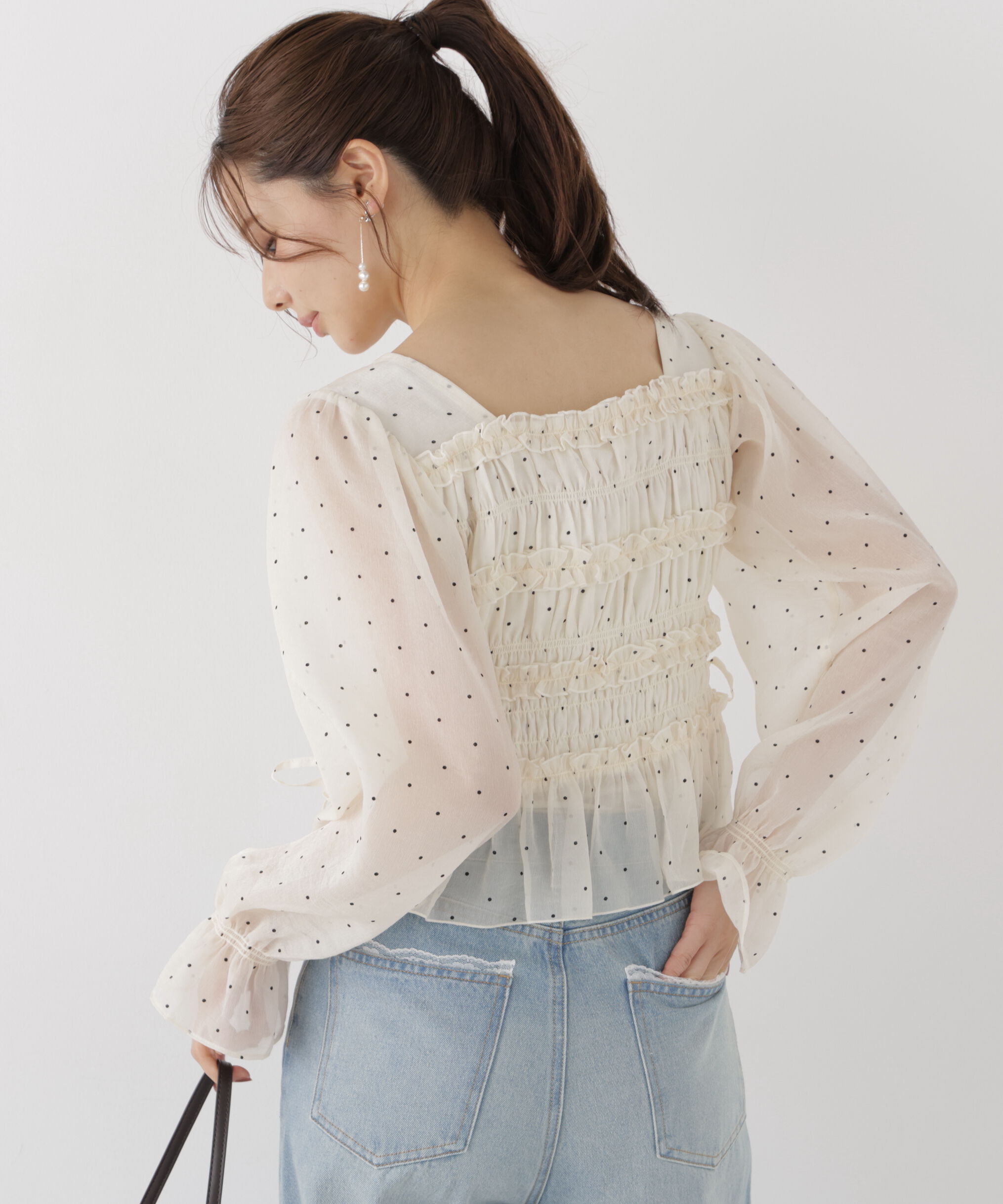 PROPORTION BODY DRESSING「＜a/mie＞シャーリングフリルキャンディースリーブブラウス」|シャツ・ブラウス|