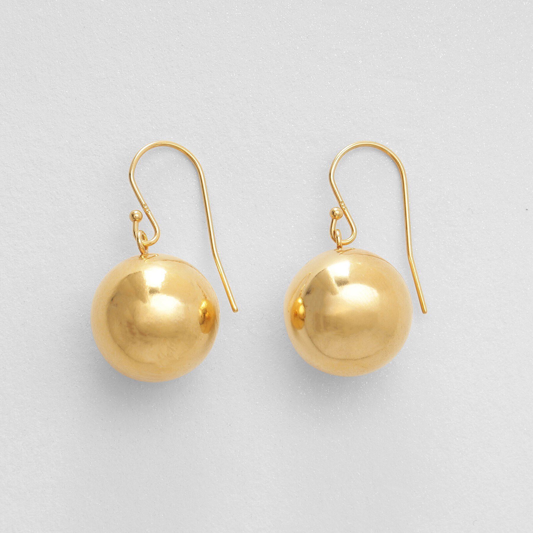 COCOSHNIK ONKITSCH「シルバー ホロウボール フックピアス GP」|ピアス|