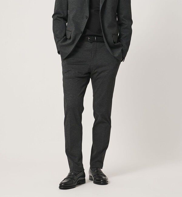 UNITED ARROWS「シャークスキン ノープリーツ テーパードスラックス UA COZY ウォッシャブル 2WAYストレッチ」|スラックス|