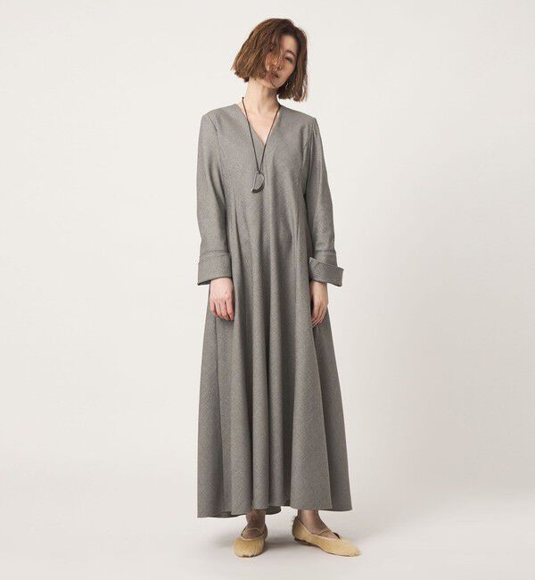 conte「＜conte＞シャークスキン Vネック ロングワンピース」|ワンピース|