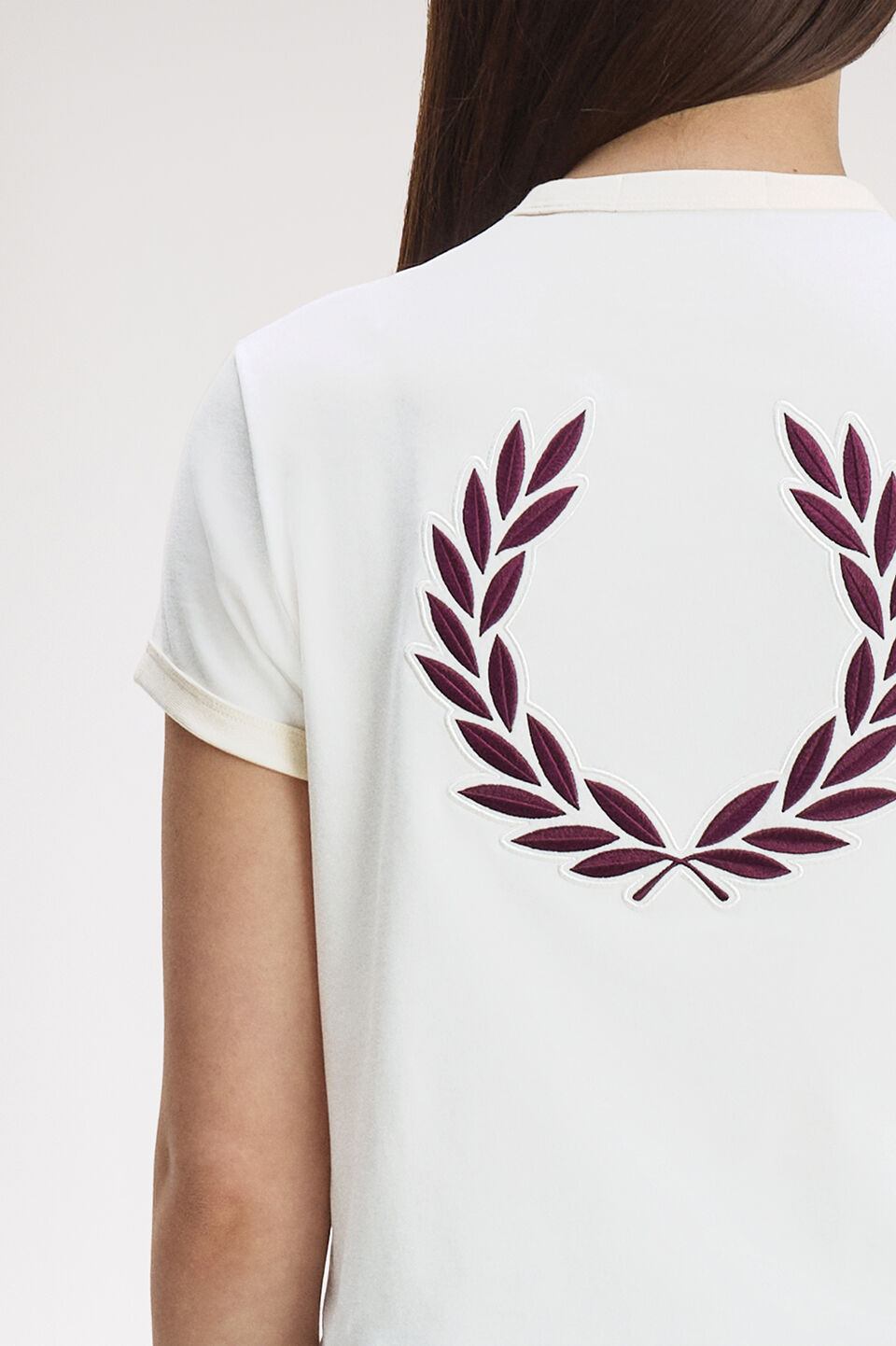 FRED PERRY 「Laurel Wreath Badge T-Shirt／ローレルリースバッジTシャツ」|Tシャツ・カットソー|