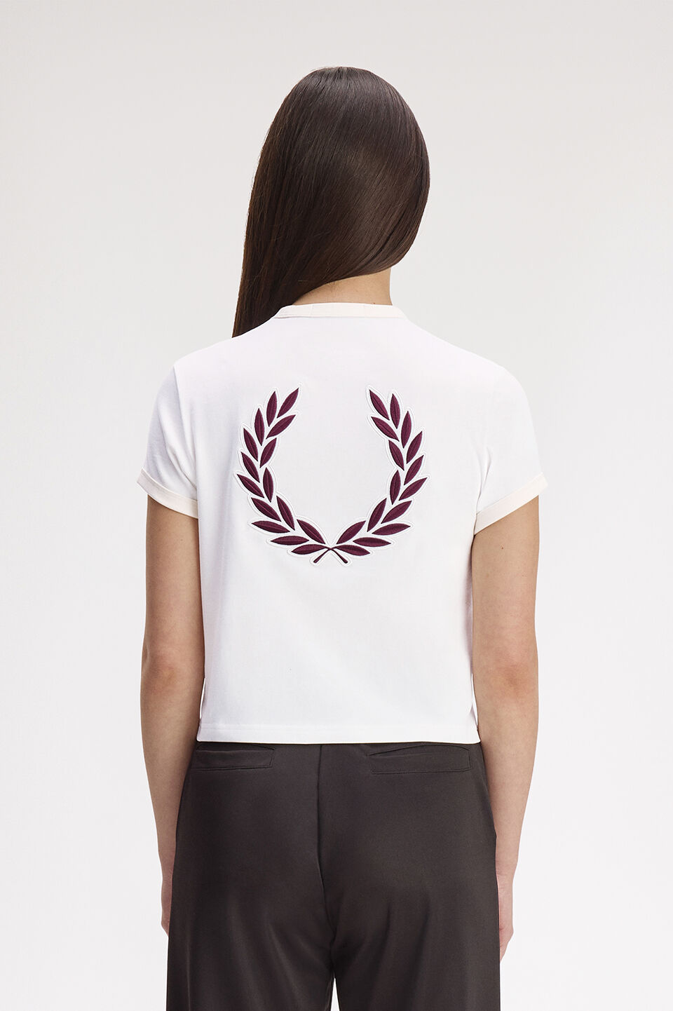 FRED PERRY 「Laurel Wreath Badge T-Shirt／ローレルリースバッジTシャツ」|Tシャツ・カットソー|