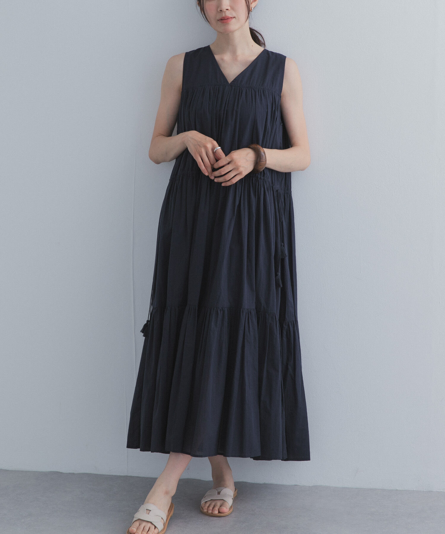 URBAN RESEARCH DOORS「ノースリーブティアードワンピース」|ワンピース|