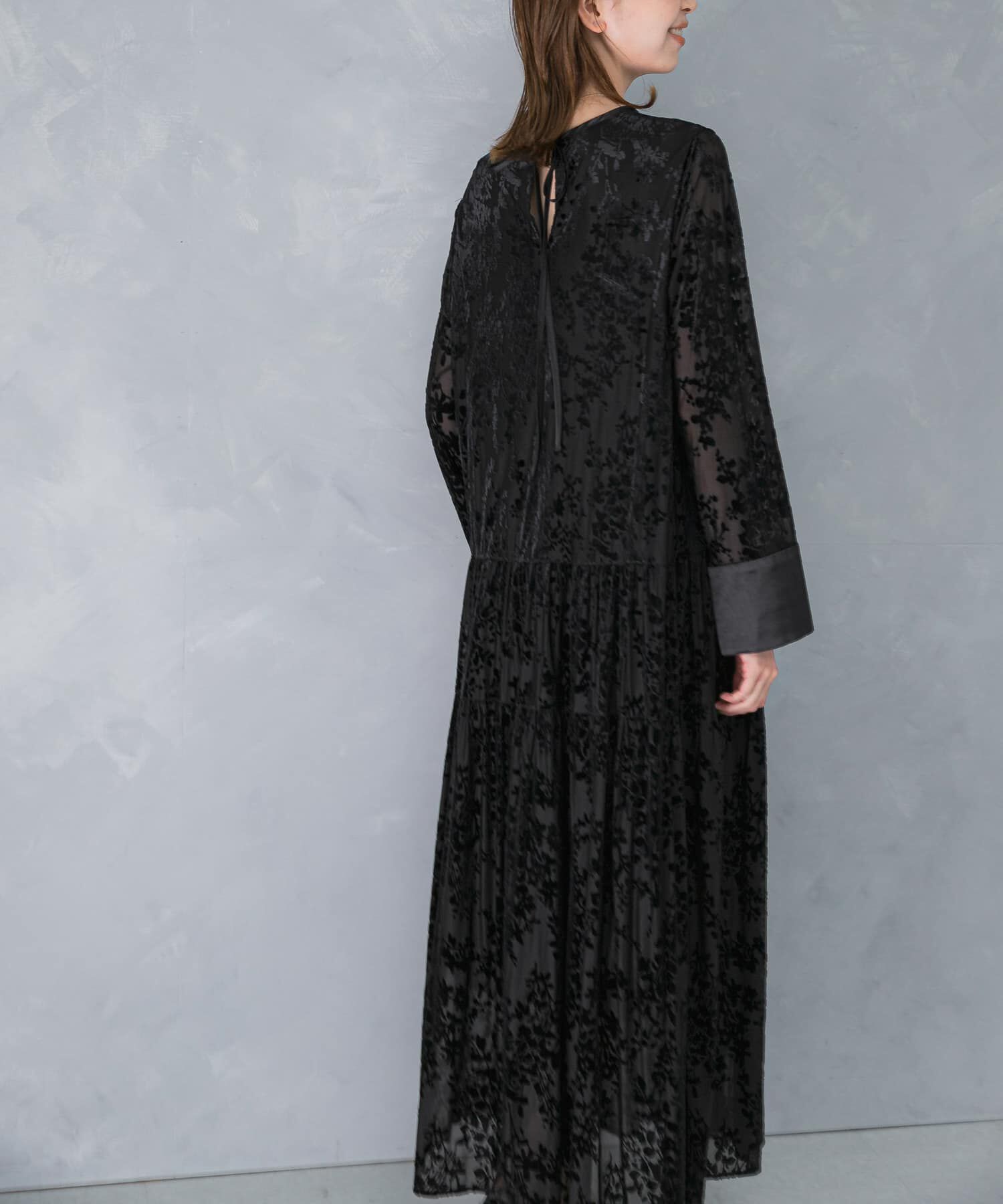 URBAN RESEARCH ROSSO「『WEB/一部店舗限定』フロッキープリントティアードワンピース」|ワンピース|