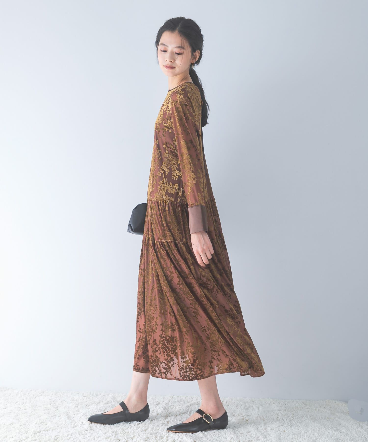 URBAN RESEARCH ROSSO「『WEB/一部店舗限定』フロッキープリントティアードワンピース」|ワンピース|