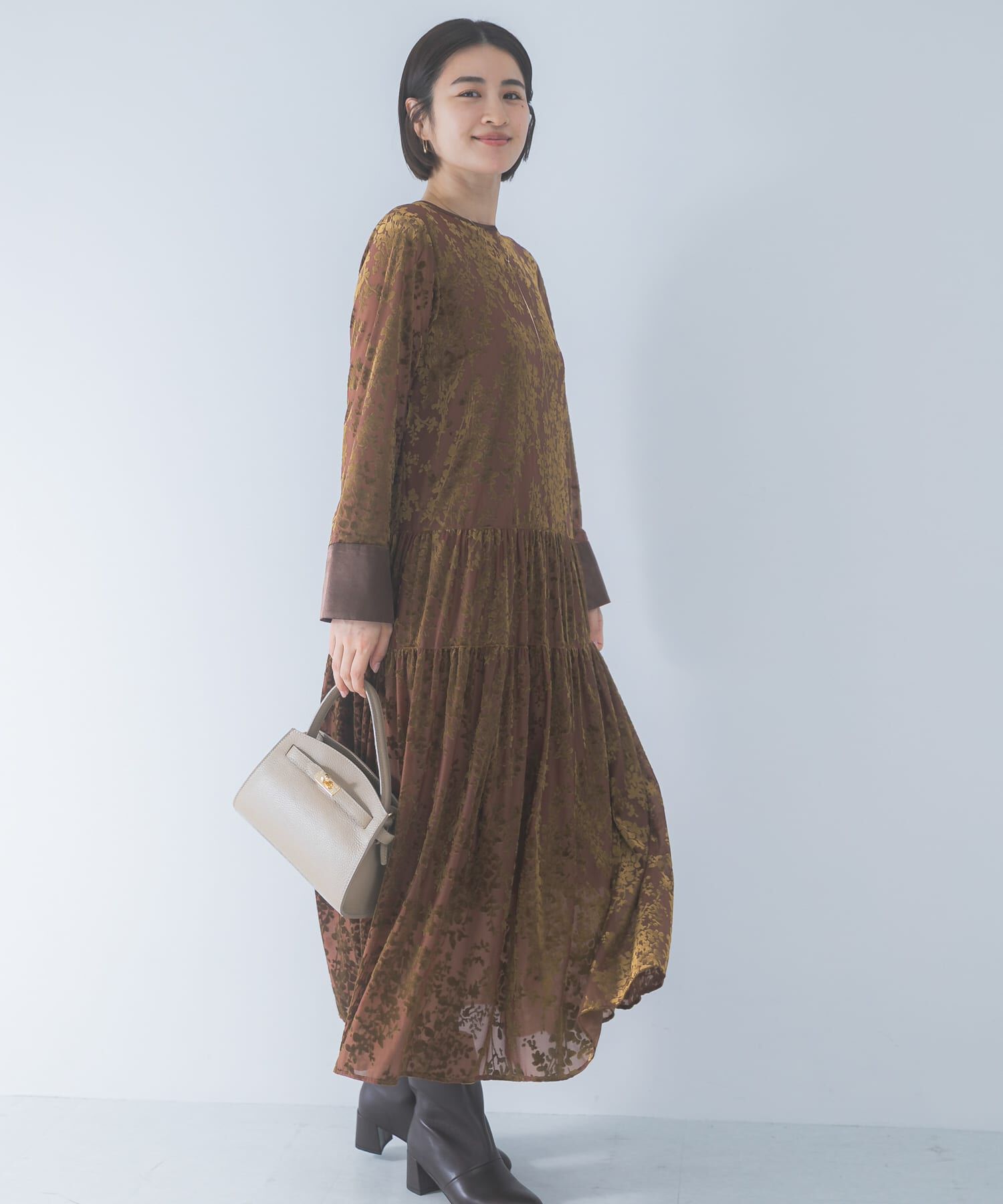 URBAN RESEARCH ROSSO「『WEB/一部店舗限定』フロッキープリントティアードワンピース」|ワンピース|