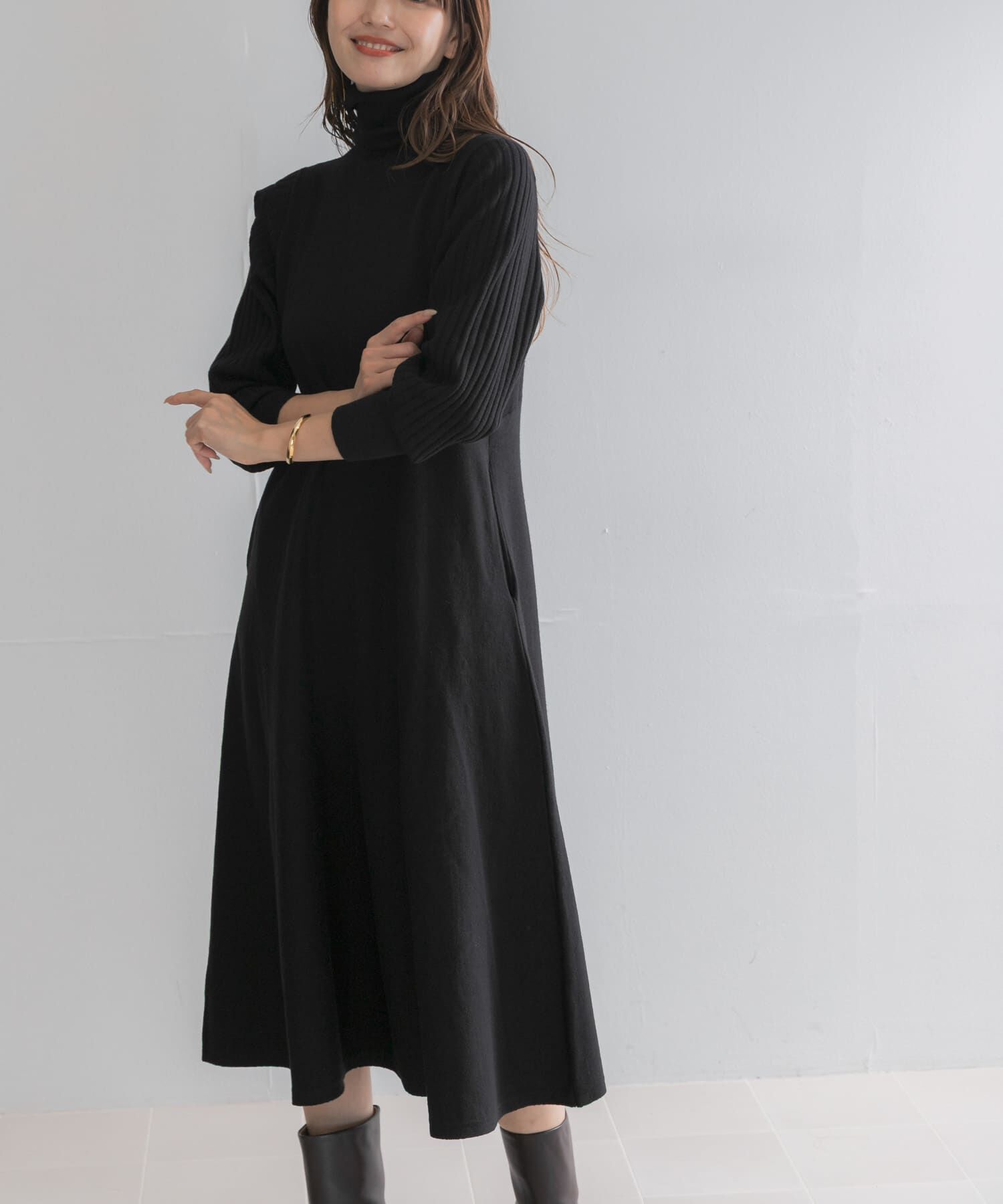 URBAN RESEARCH ROSSO「『WEB/一部店舗限定』タートルネックデザインスリーブワンピース」|ワンピース|
