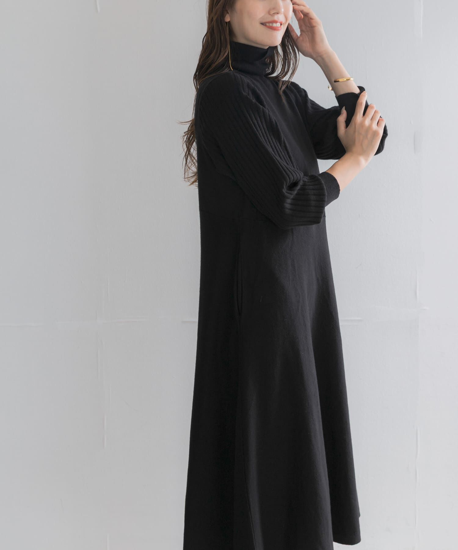 URBAN RESEARCH ROSSO「『WEB/一部店舗限定』タートルネックデザインスリーブワンピース」|ワンピース|