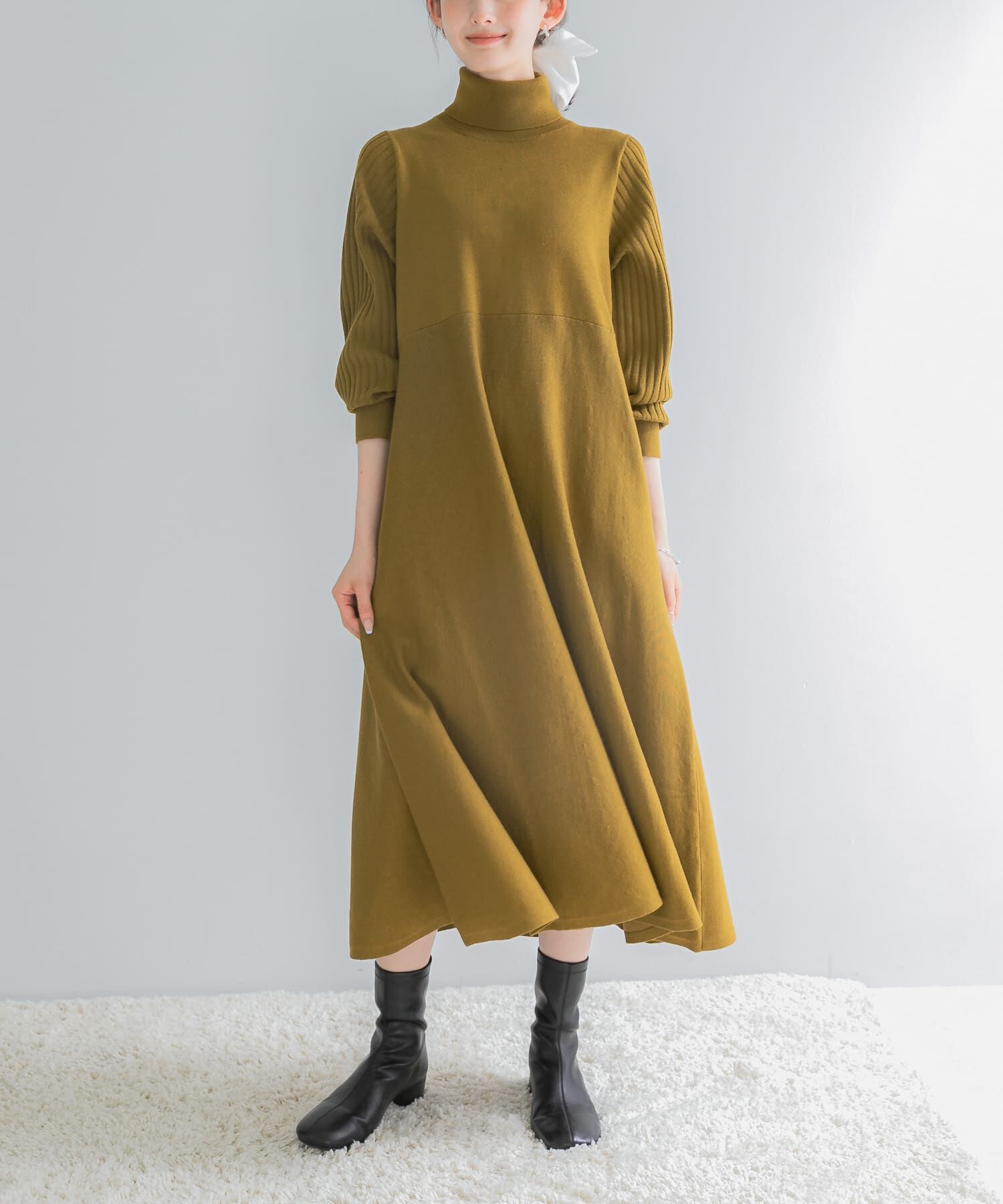 URBAN RESEARCH ROSSO「『WEB/一部店舗限定』タートルネックデザインスリーブワンピース」|ワンピース|