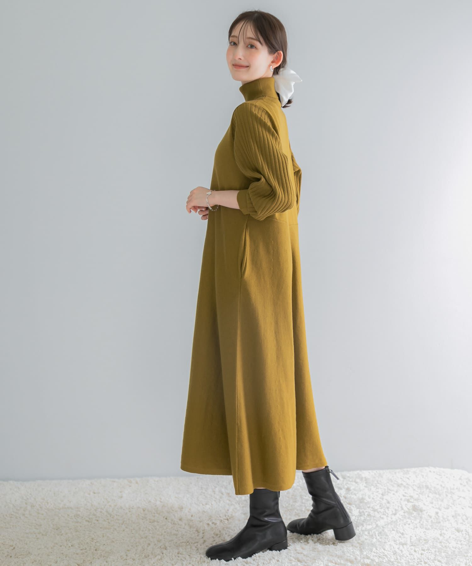 URBAN RESEARCH ROSSO「『WEB/一部店舗限定』タートルネックデザインスリーブワンピース」|ワンピース|
