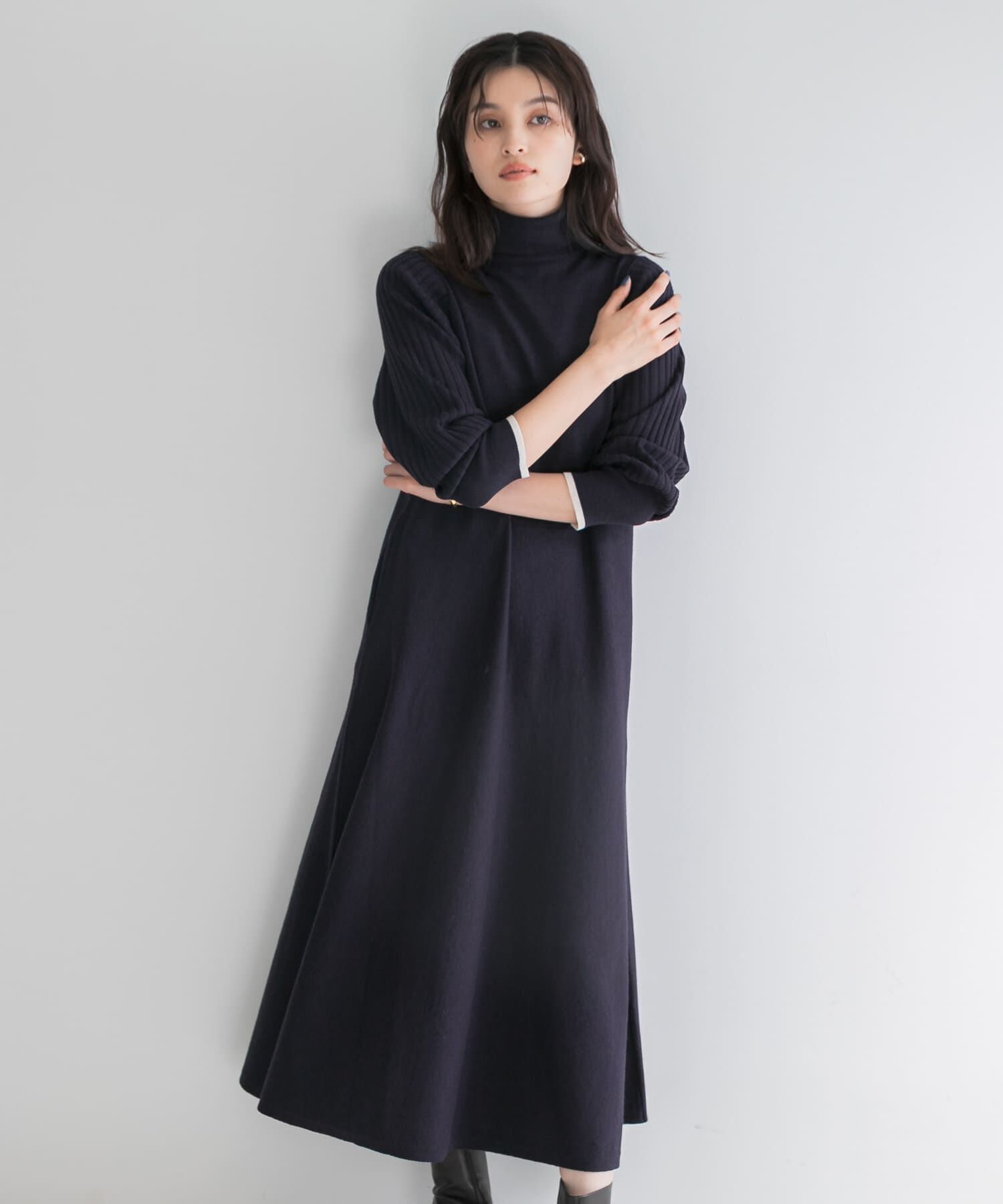 URBAN RESEARCH ROSSO「『WEB/一部店舗限定』タートルネックデザインスリーブワンピース」|ワンピース|