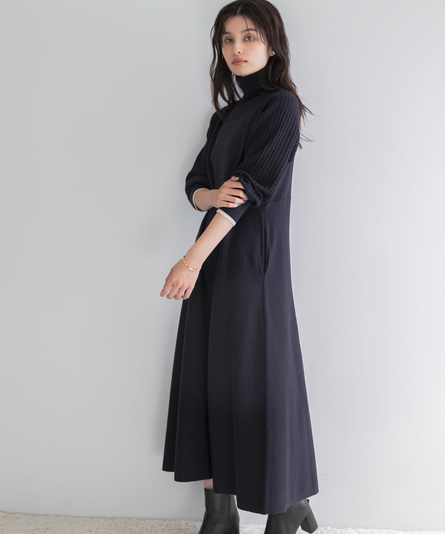 URBAN RESEARCH ROSSO「『WEB/一部店舗限定』タートルネックデザインスリーブワンピース」|ワンピース|