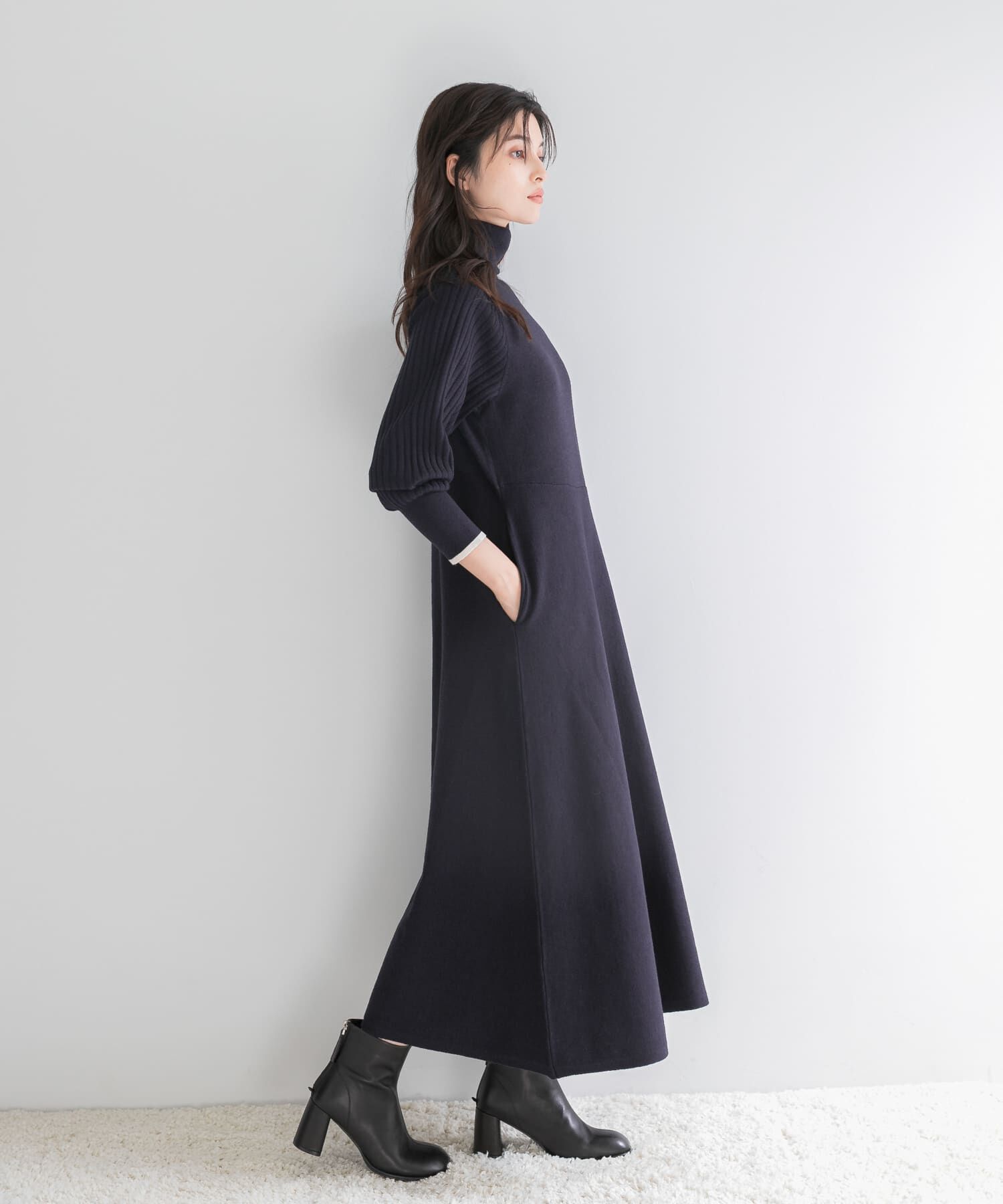 URBAN RESEARCH ROSSO「『WEB/一部店舗限定』タートルネックデザインスリーブワンピース」|ワンピース|