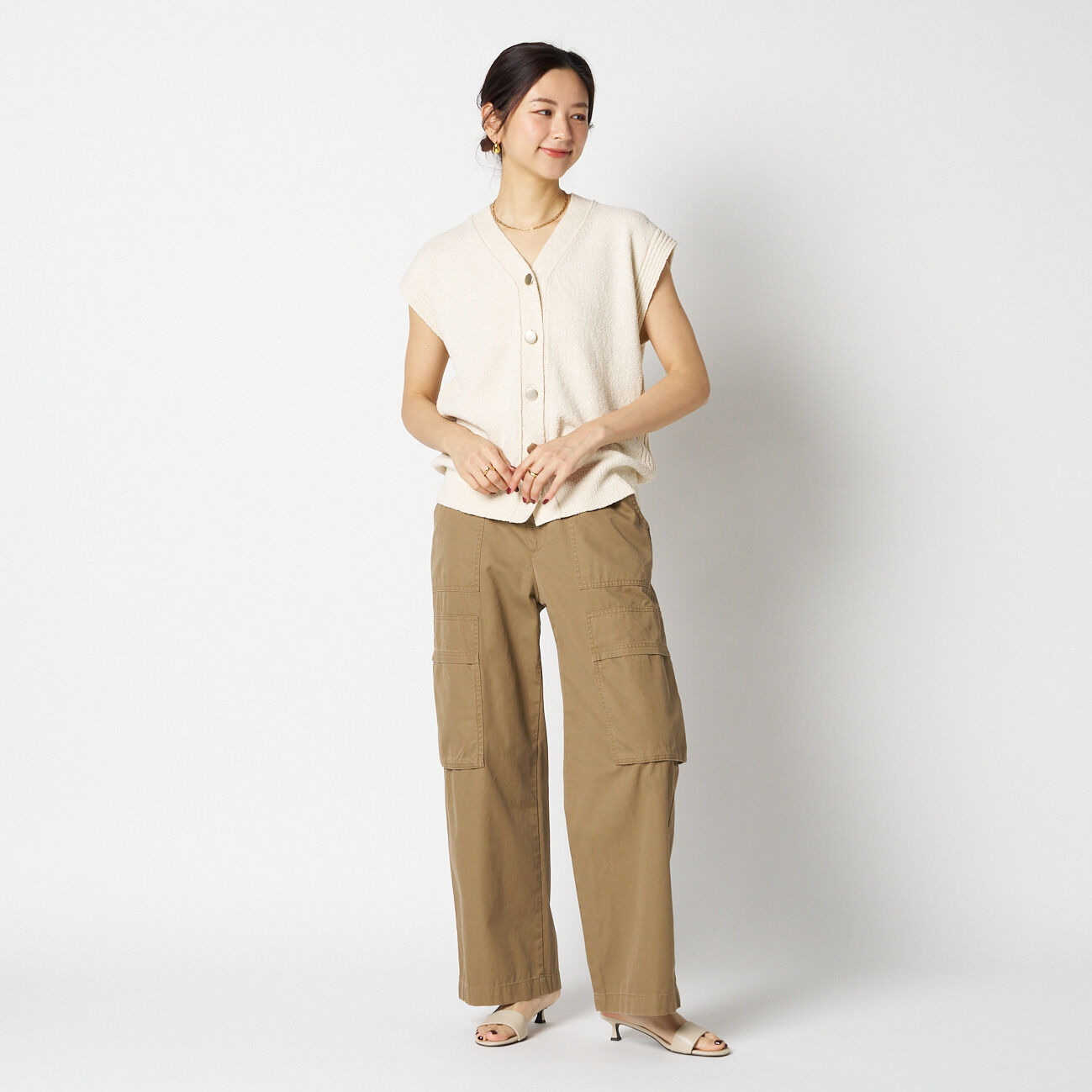 HELIOPOLE「HELIOPOLE METAL BUTTON KNIT VEST」|ニット・セーター|