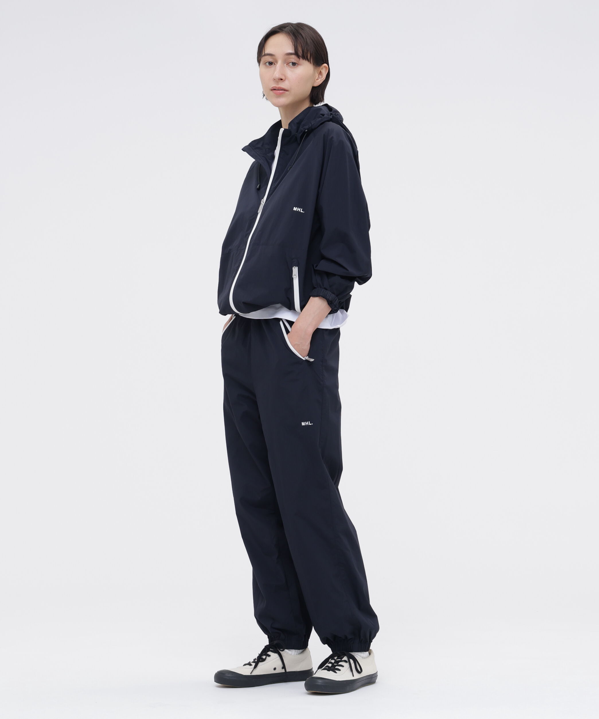 MHL.「MHL. UTILITY WEAR LIGHTWEIGHT NYLON POPLIN BLOUSON」|ブルゾン・スタジャン|
