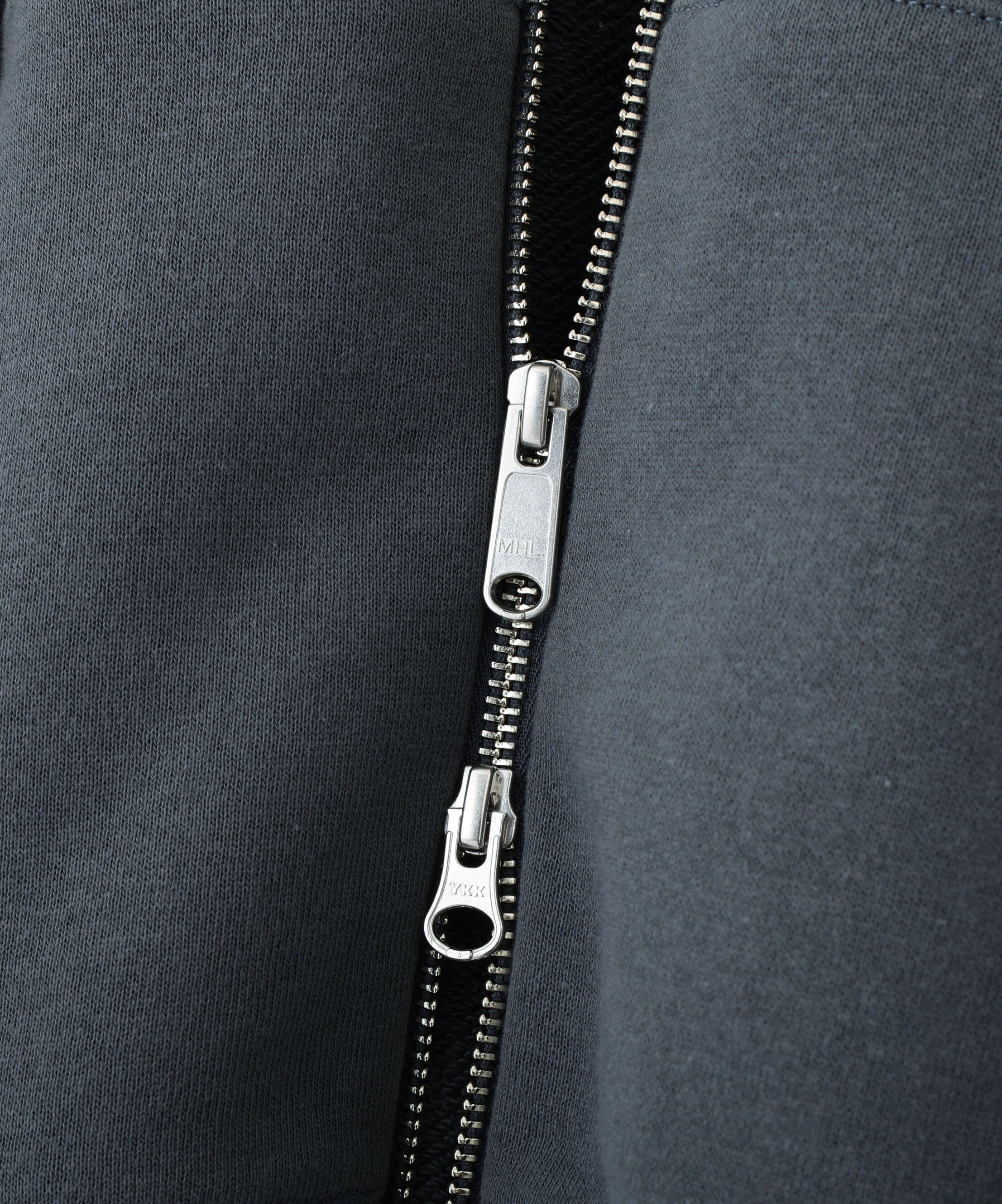 MHL.「LIGHT LOOPBACK COTTON ZIP HOODY」|Tシャツ・カットソー|