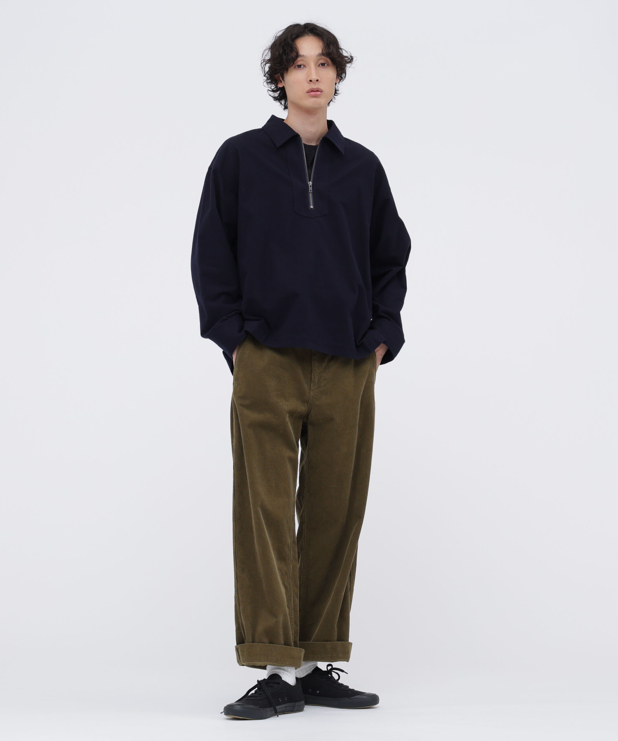 MHL.「DRY COTTON NEEDLECORD TROUSERS」|その他|OLIVE1
