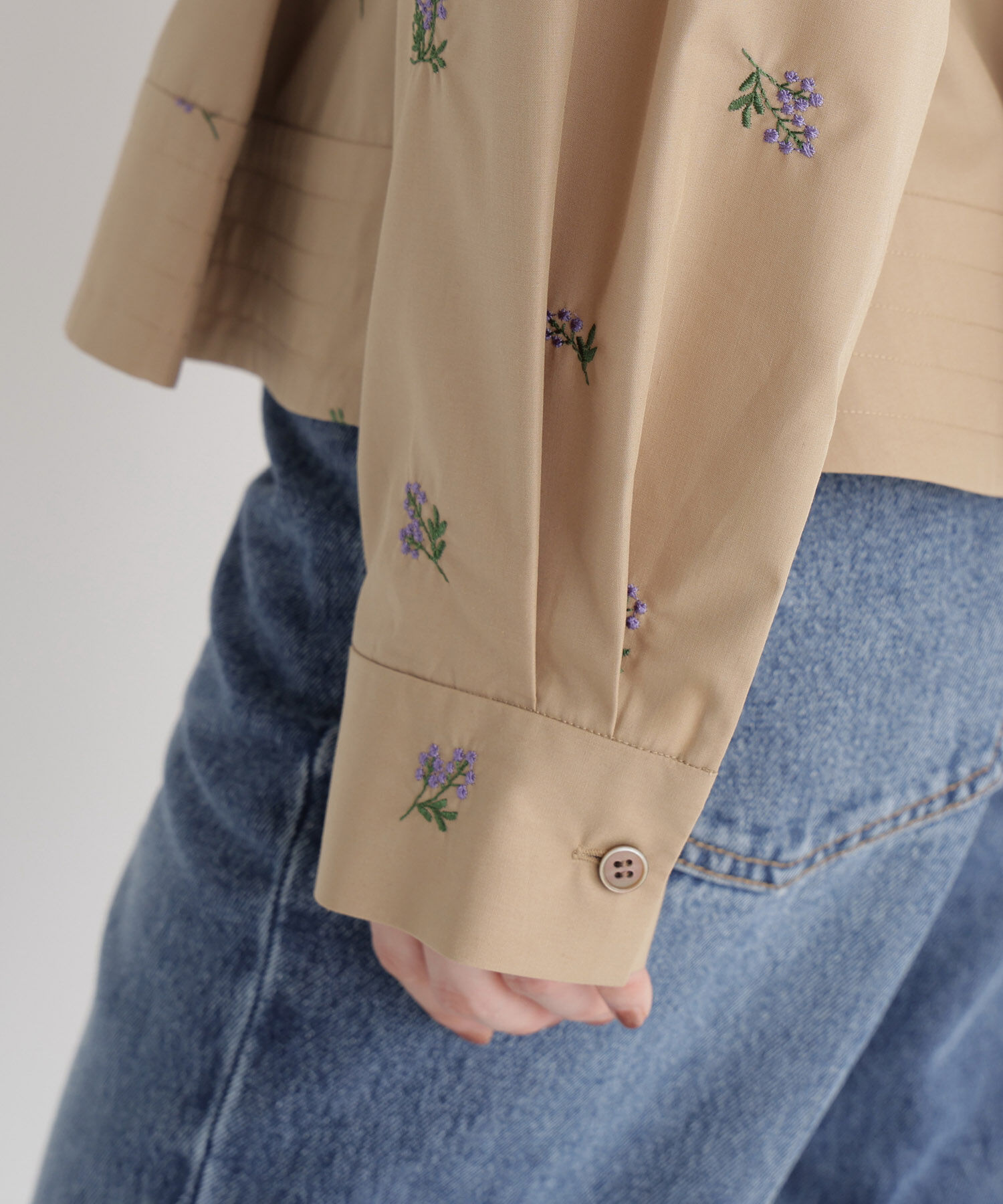  「刺繍ペプラムシャツ」|シャツ・ブラウス|