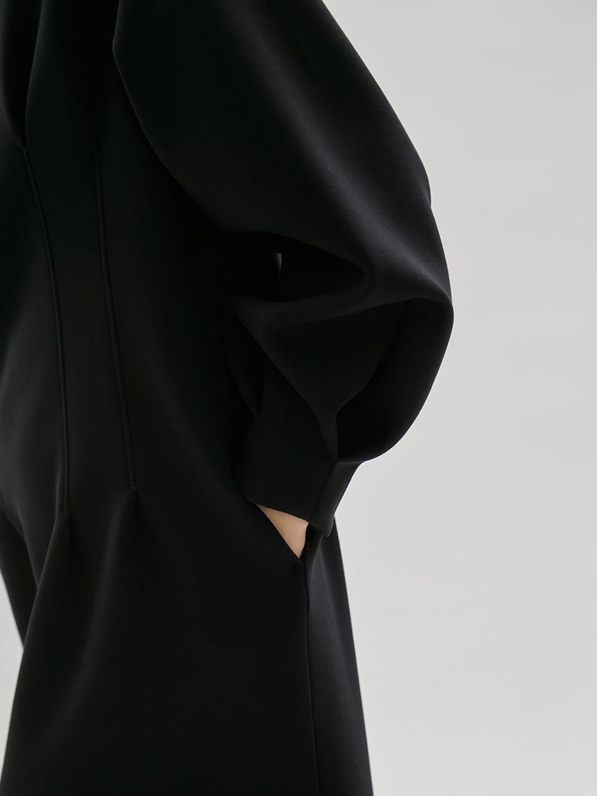 emmi atelier「【ONLINE限定】ハーフジップダンボールワンピース」|ワンピース|
