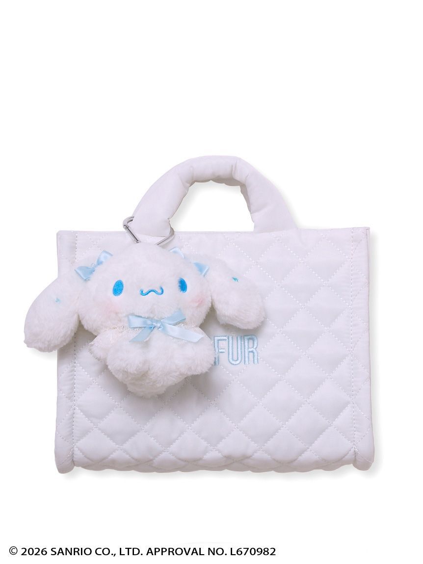 FURFUR「【シナモロール】ぬいぐるみチャーム付きキルティングトートバッグ」|トートバッグ|