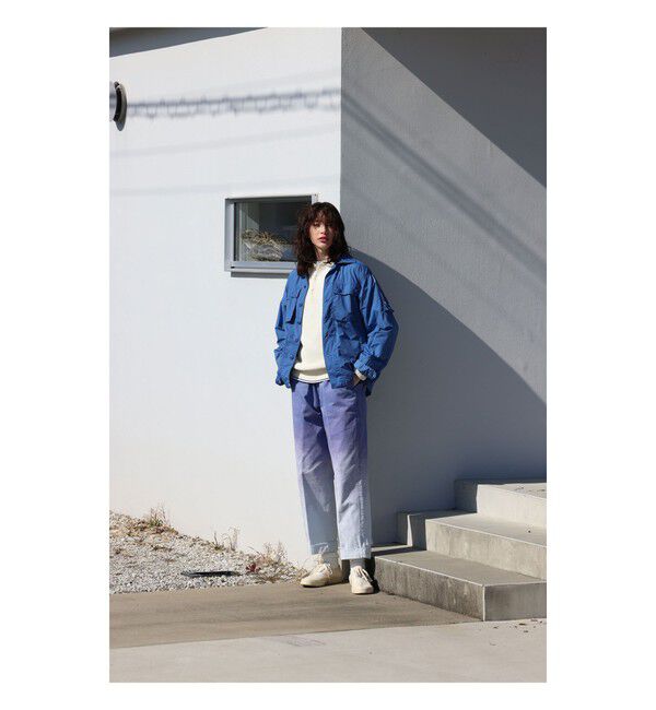 BEAMS PLUS「IVY Trousers Wide Twill Gradation Print」|チノ|