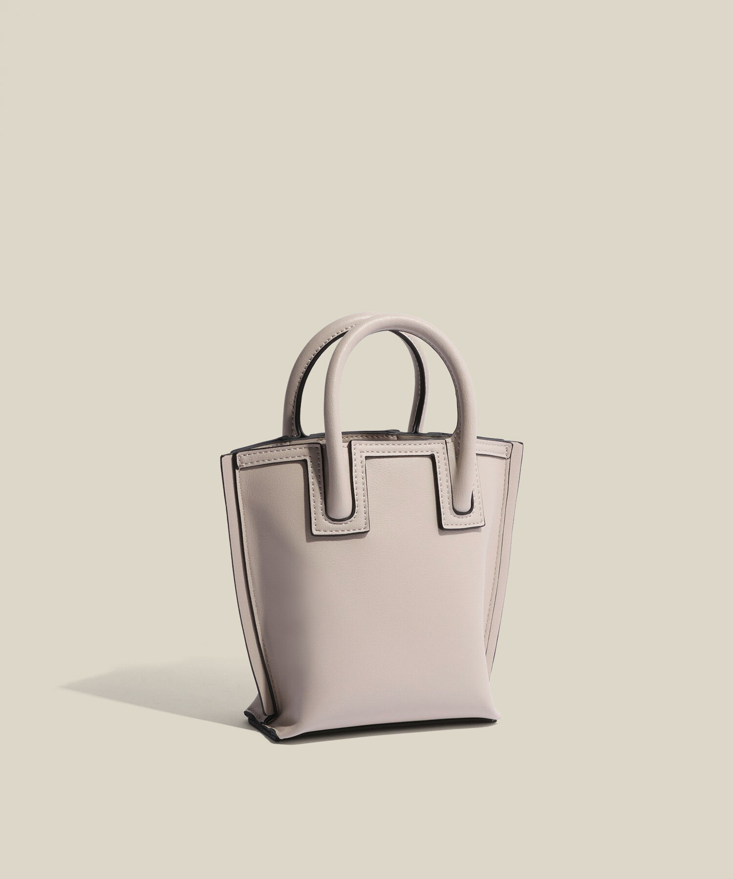 E'POR「【E'POR】【WEB限定】Ree BAG Mini/超軽量・26SS」|ショルダー・メッセンジャー|