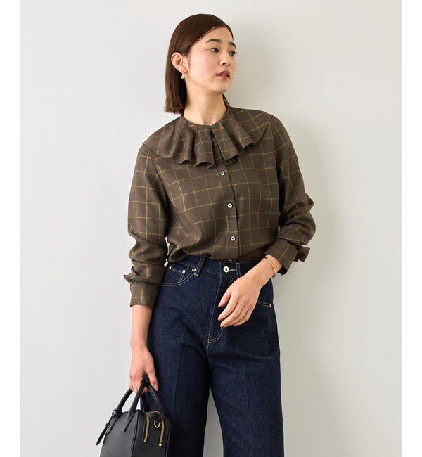 ROPE「【J'aDoRe・一部店舗限定サイズ】ラメチェックフリルカラーブラウス/セットアップ対応・イージーケア」|シャツ・ブラウス|