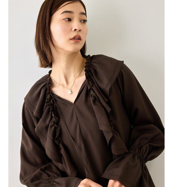 ROPE「【J'aDoRe・一部店舗限定サイズ】2WAYラッフルフリルブラウス(襟取り外し可能 )/イージーケア」|シャツ・ブラウス|