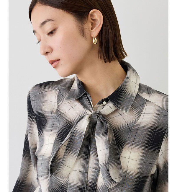ROPE「【J'aDoRe・一部店舗限定サイズ】ボウタイ付きシアーチェックシャツブラウス(取り外し可能 )/イージーケア」|シャツ・ブラウス|
