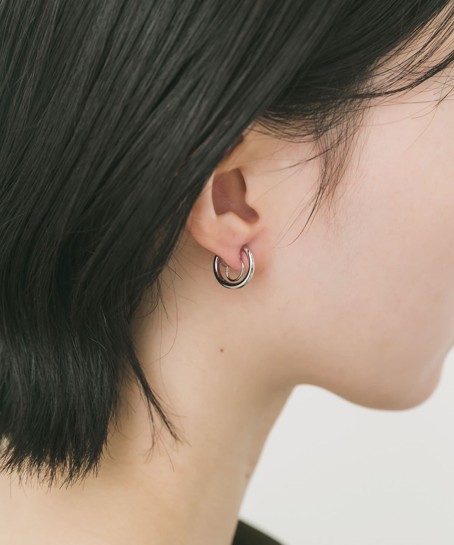 SMELLY「シンプルフープオメガイヤリング」|イヤリング|