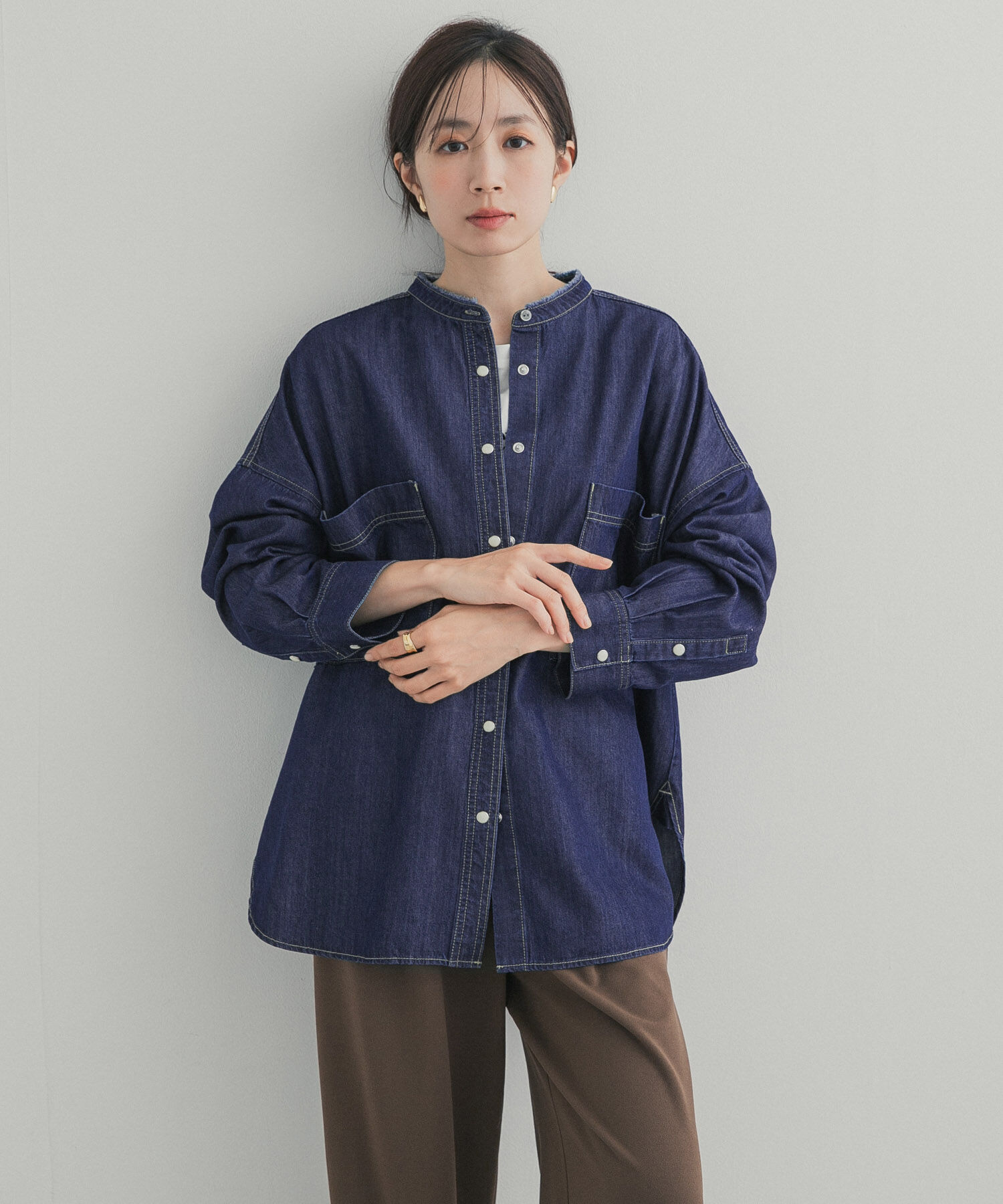 URBAN RESEARCH DOORS「デニムバンドカラーシャツ」|シャツ・ブラウス|ワンウォッシュ