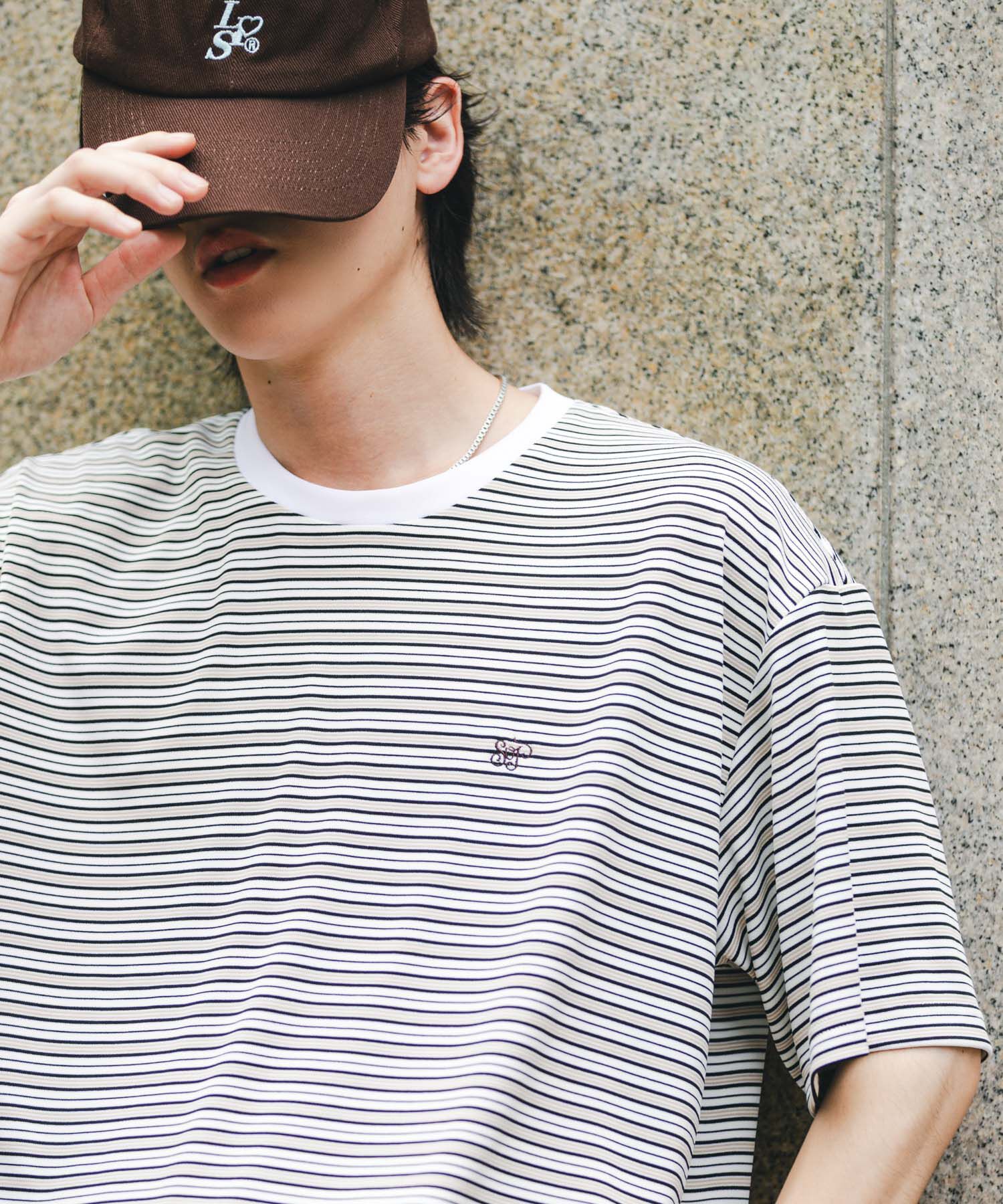 SENSE OF PLACE by URBAN RESEARCH「ワンポイントシシュウロゴTシャツ」|Tシャツ・カットソー|ホワイト系その他