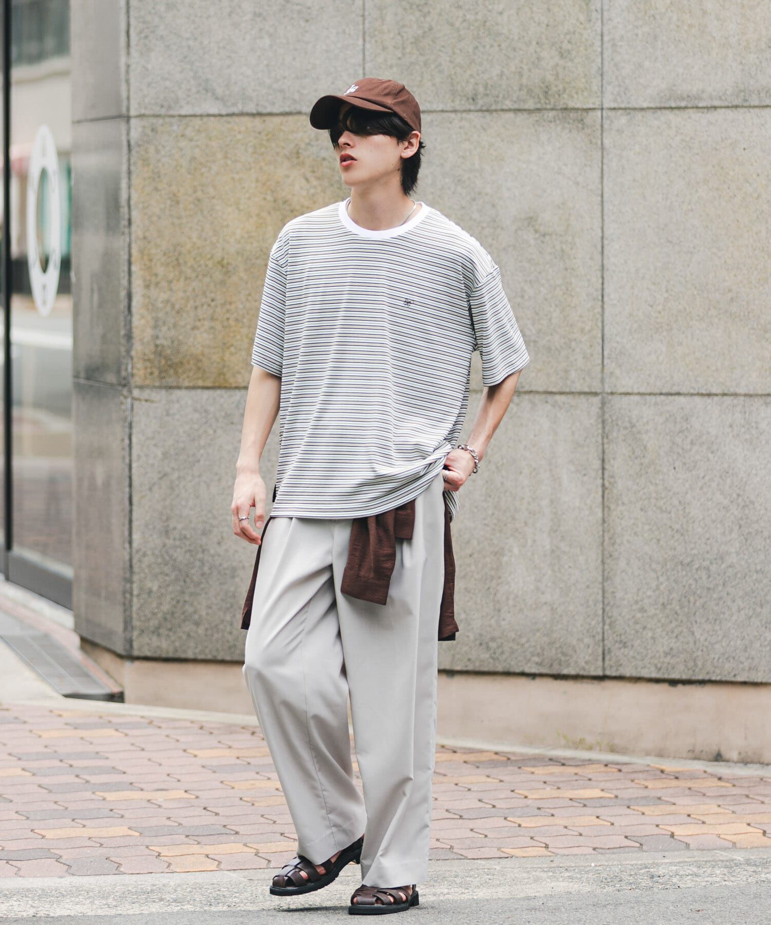 SENSE OF PLACE by URBAN RESEARCH「ワンポイントシシュウロゴTシャツ」|Tシャツ・カットソー|