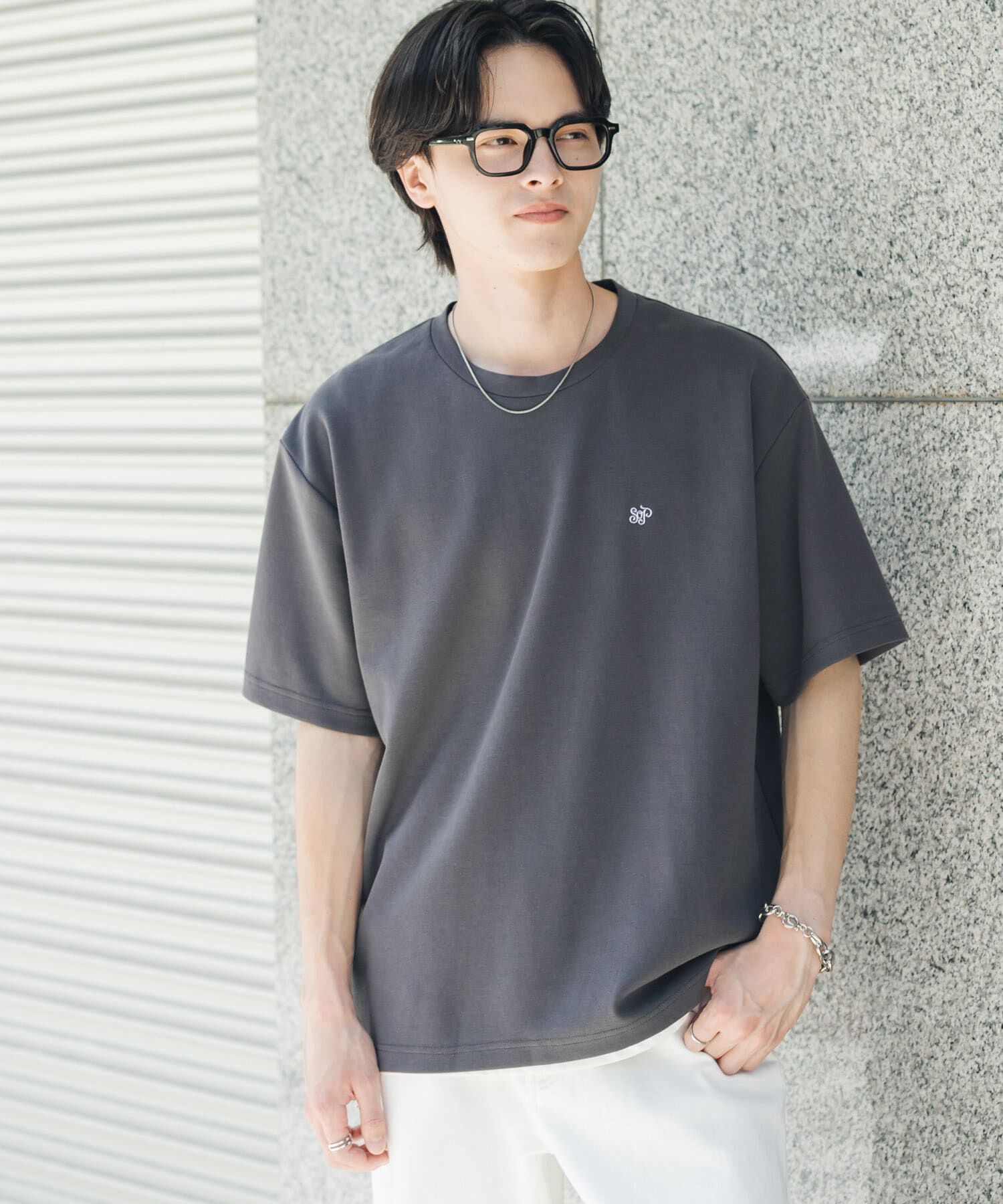SENSE OF PLACE by URBAN RESEARCH「ワンポイントシシュウロゴTシャツ」|Tシャツ・カットソー|