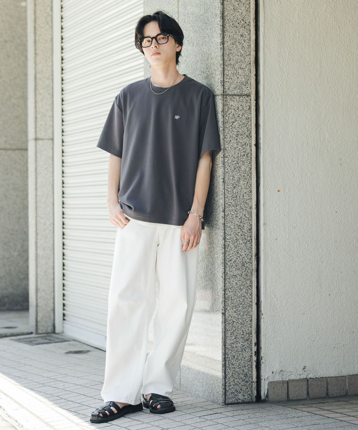 SENSE OF PLACE by URBAN RESEARCH「ワンポイントシシュウロゴTシャツ」|Tシャツ・カットソー|