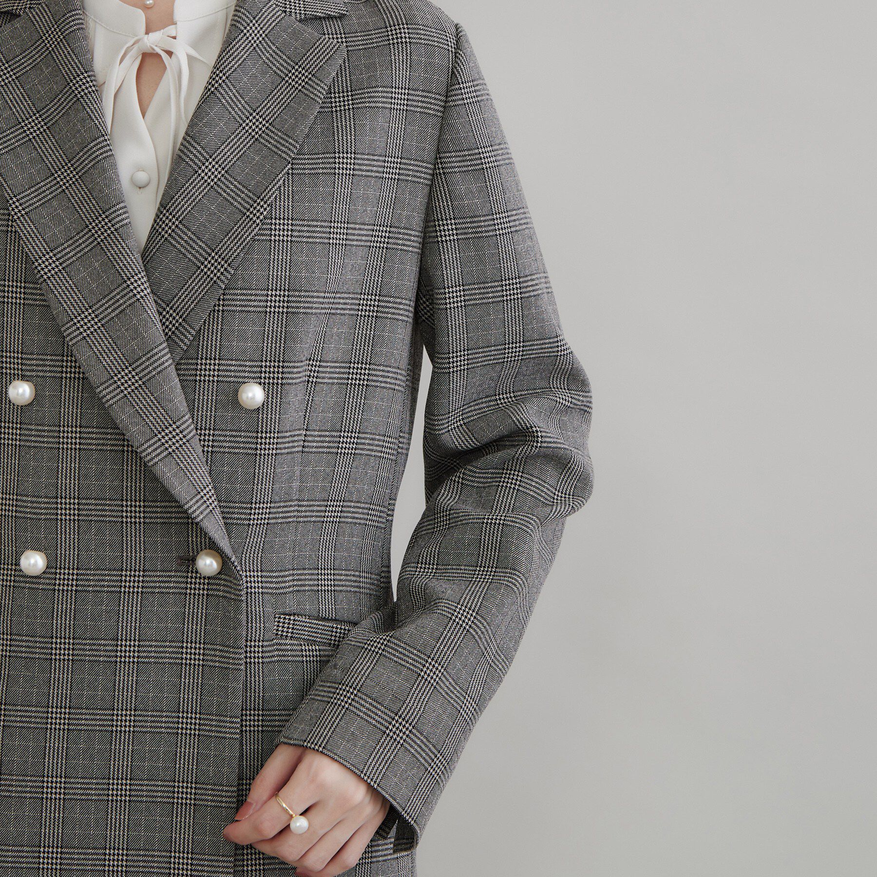 Couture broach「【毛玉になりにくい・イージーケア・セットアップ可】パール風釦テーラードジャケット」|テーラードジャケット|