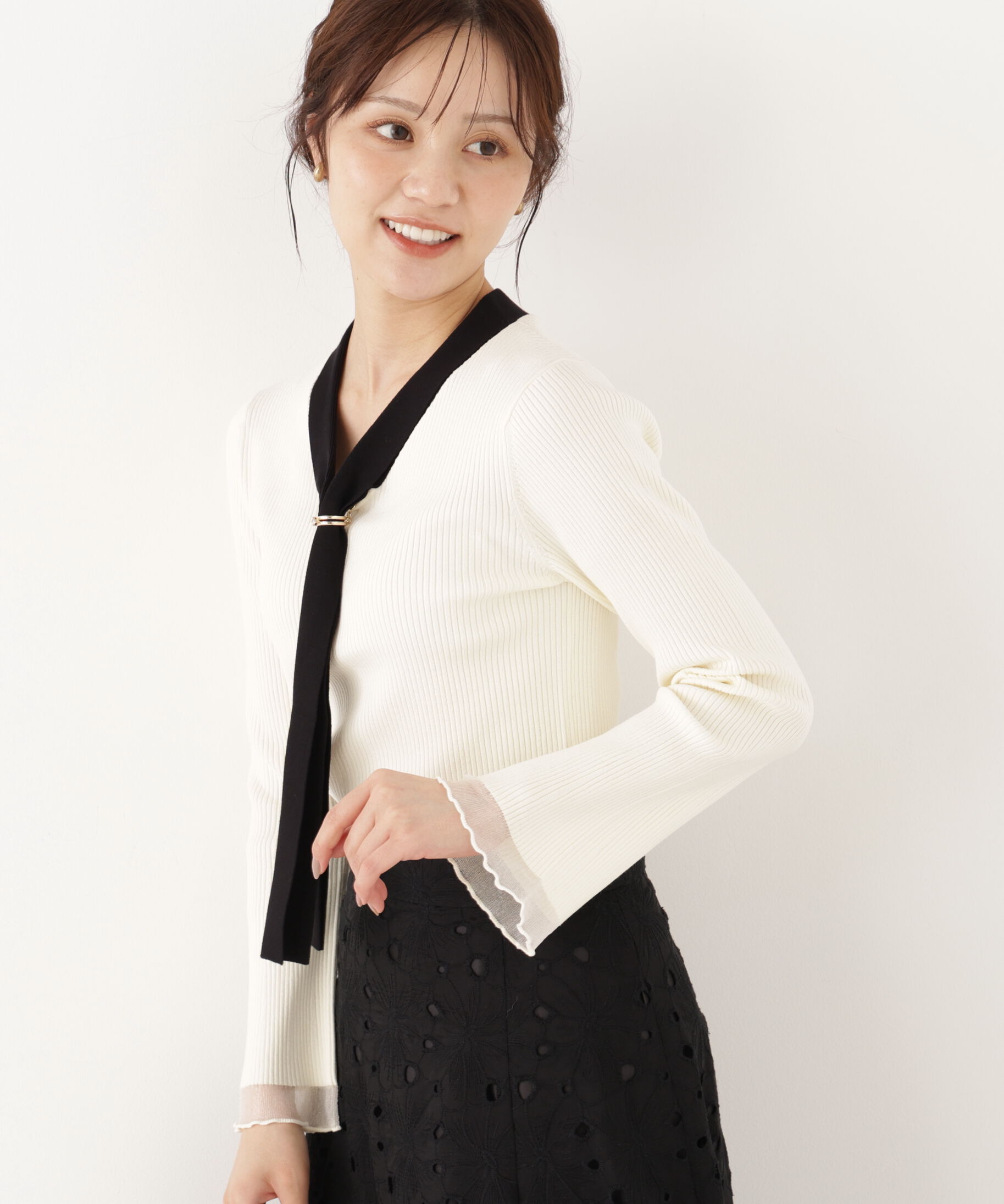 PROPORTION BODY DRESSING「タイ付き部分シアーニット 26AW」|ニット・セーター|