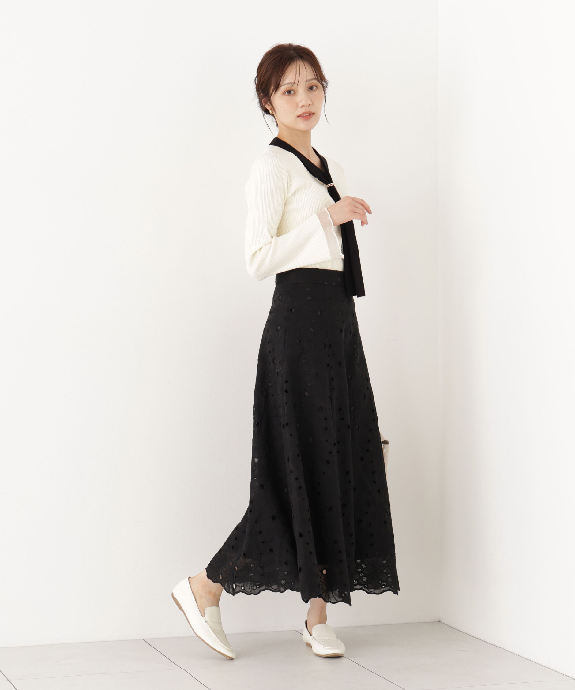 PROPORTION BODY DRESSING「タイ付き部分シアーニット 26AW」|ニット・セーター|