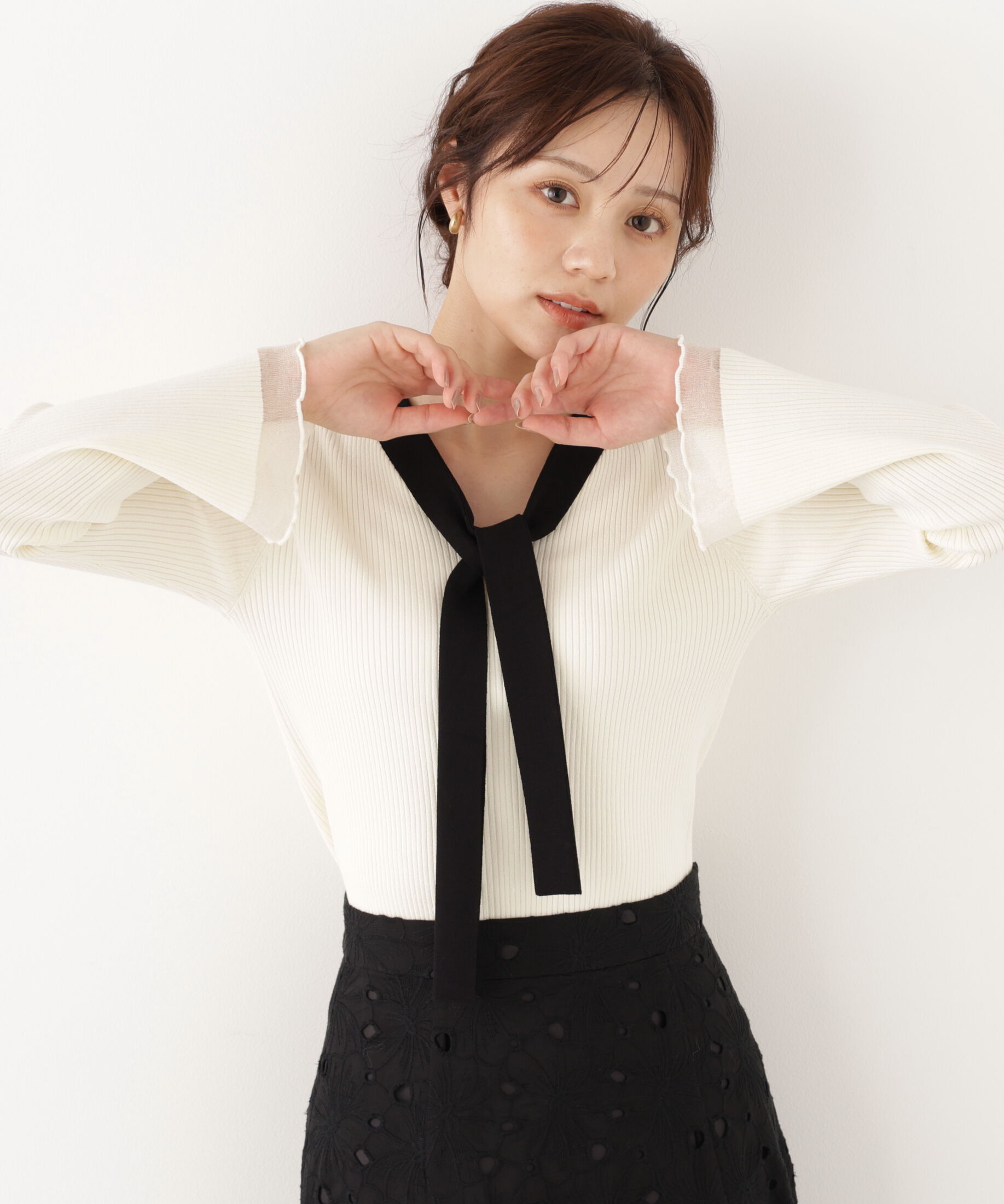 PROPORTION BODY DRESSING「タイ付き部分シアーニット 26AW」|ニット・セーター|
